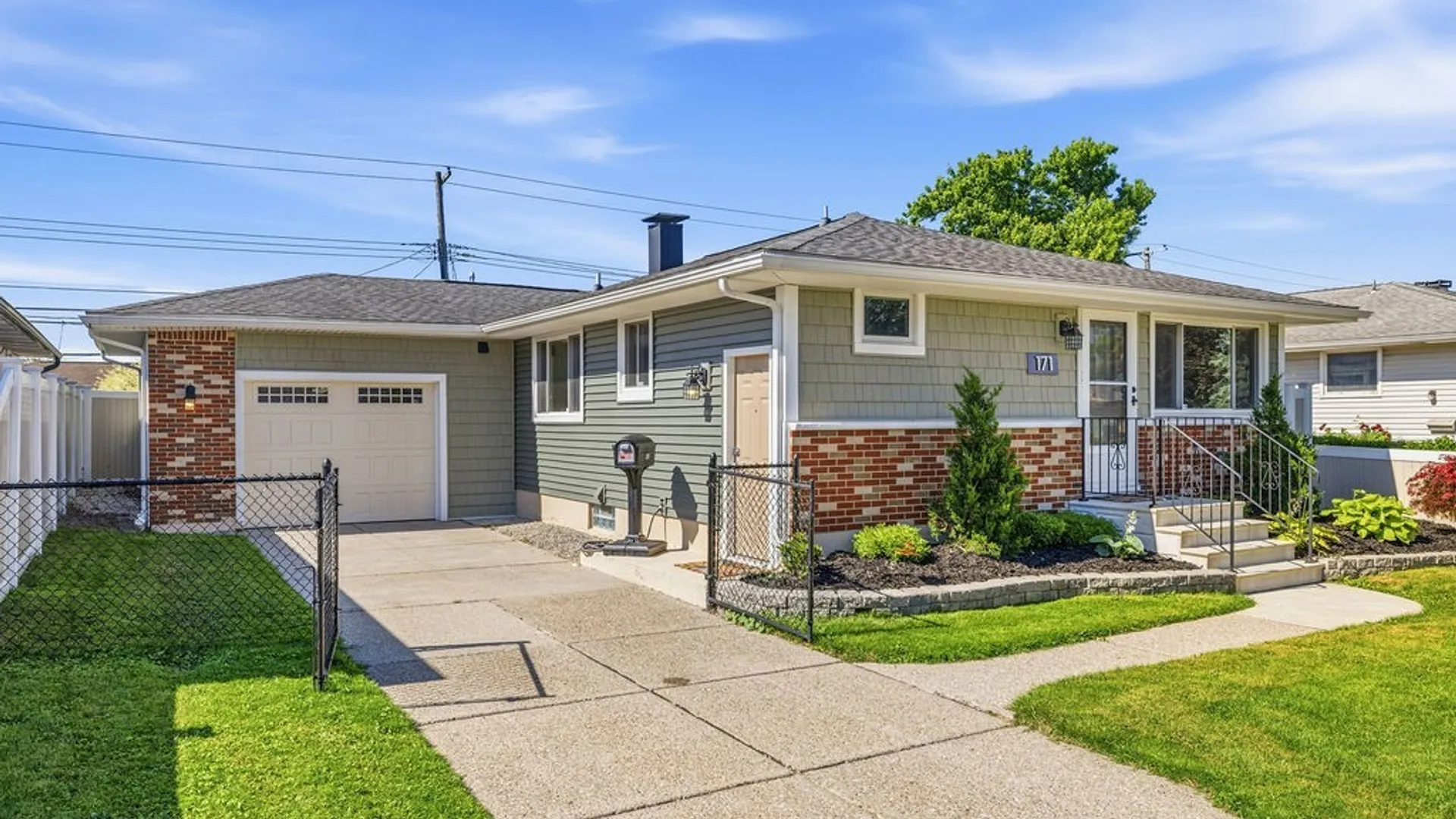 Property at 171 Poinciana Parkway, Cheektowaga, NY 14225 3