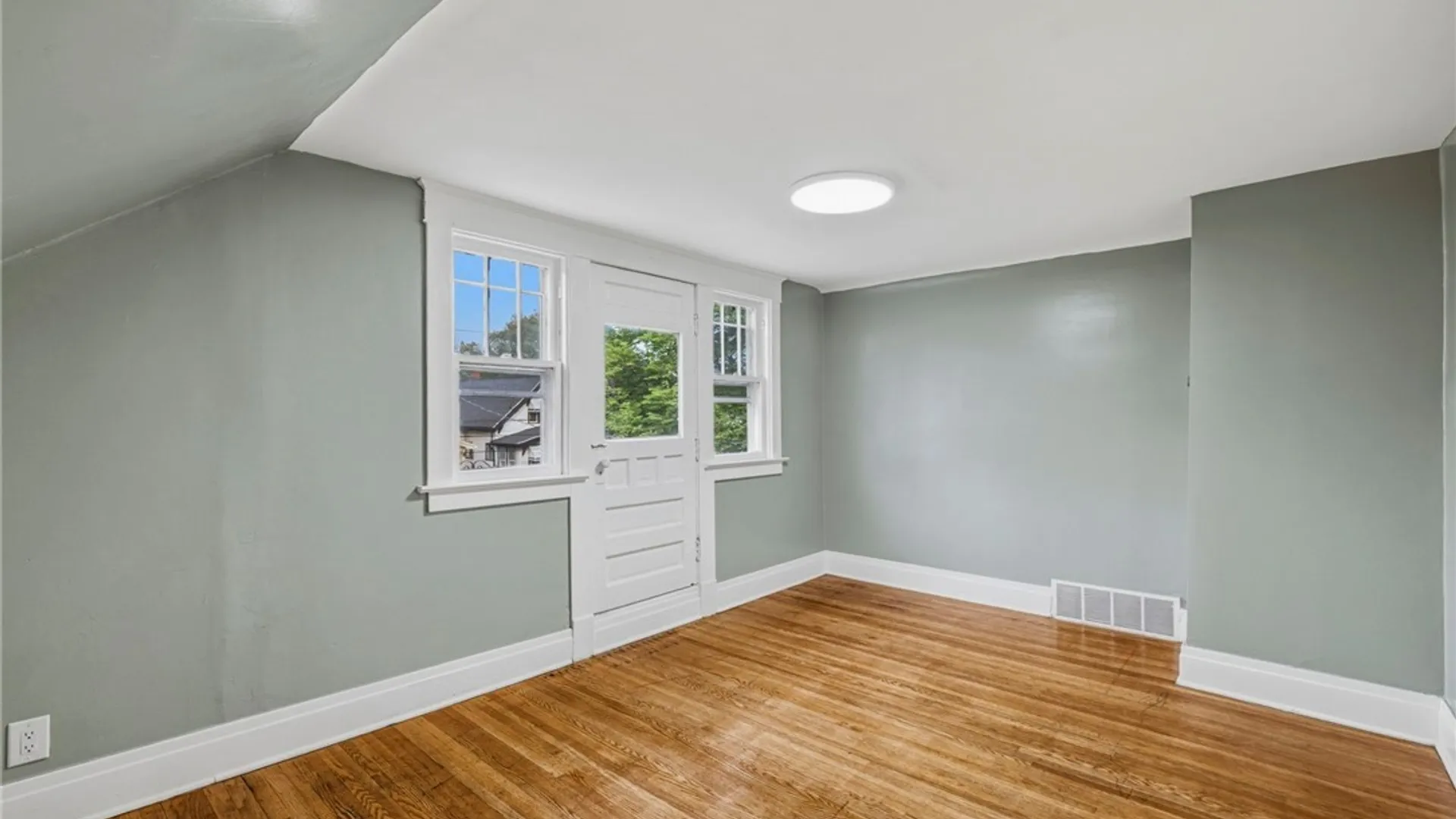 Property at 84 Parkridge Avenue, Buffalo, NY 14215 25