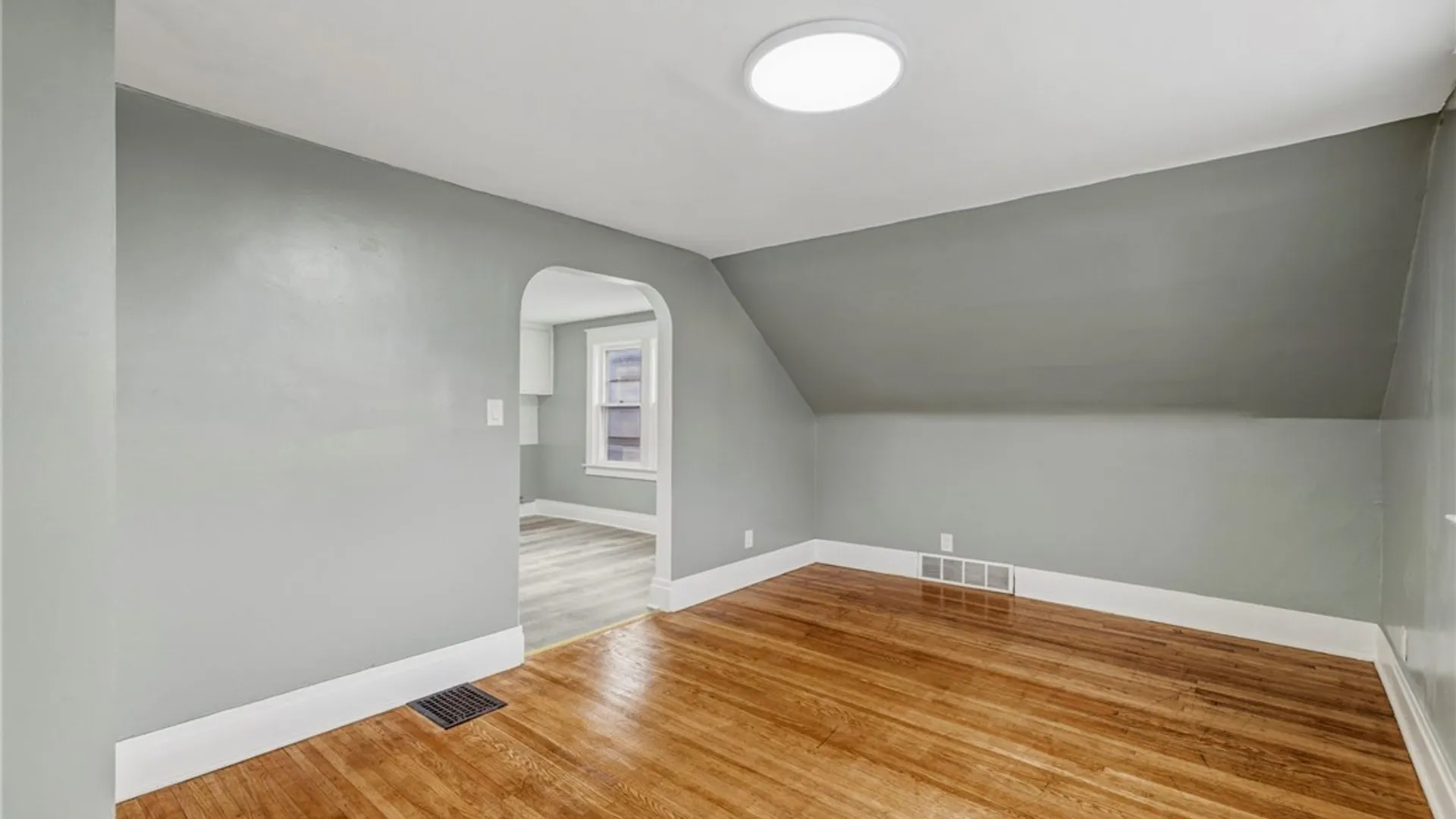 Property at 84 Parkridge Avenue, Buffalo, NY 14215 27