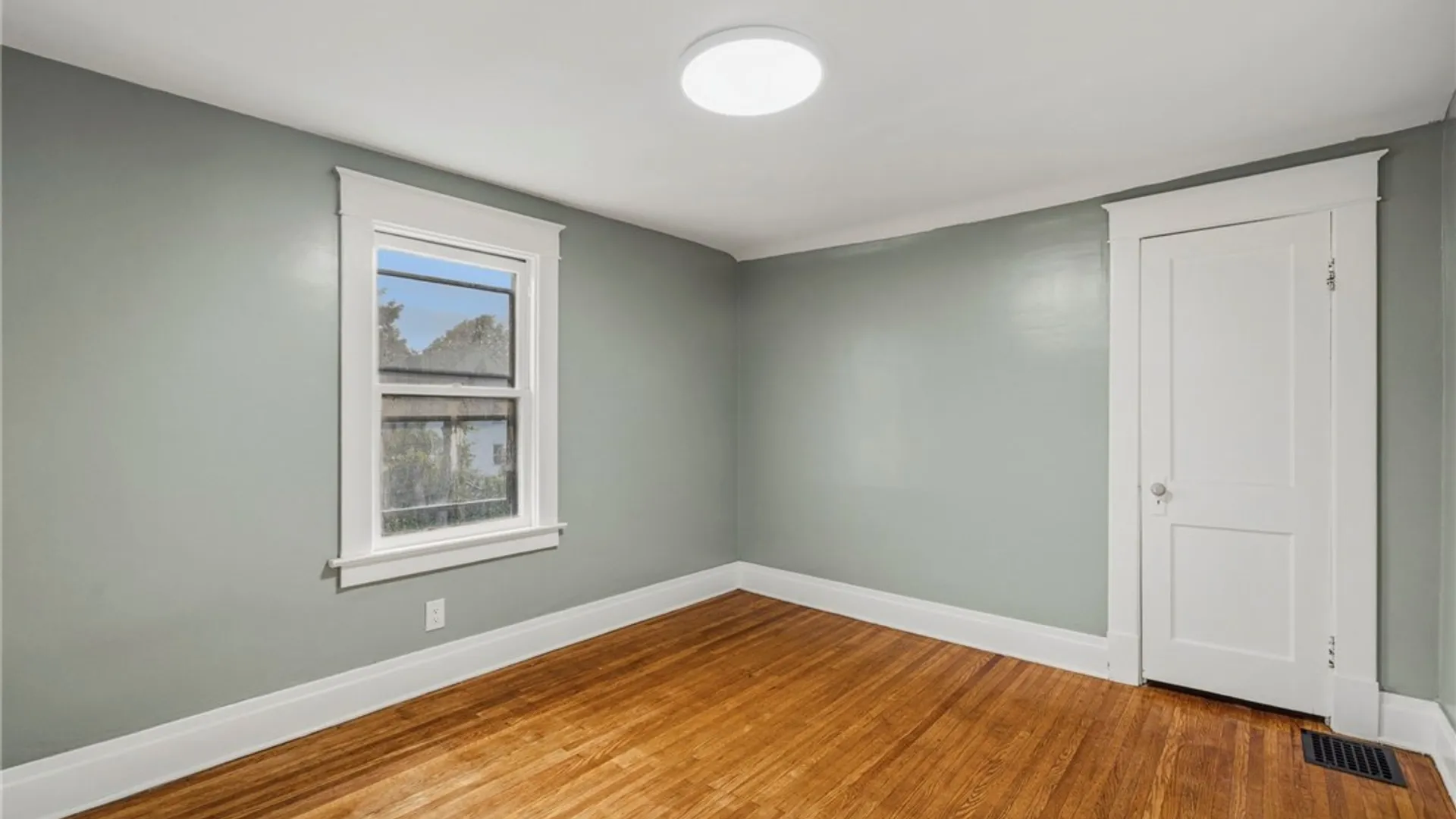 Property at 84 Parkridge Avenue, Buffalo, NY 14215 30