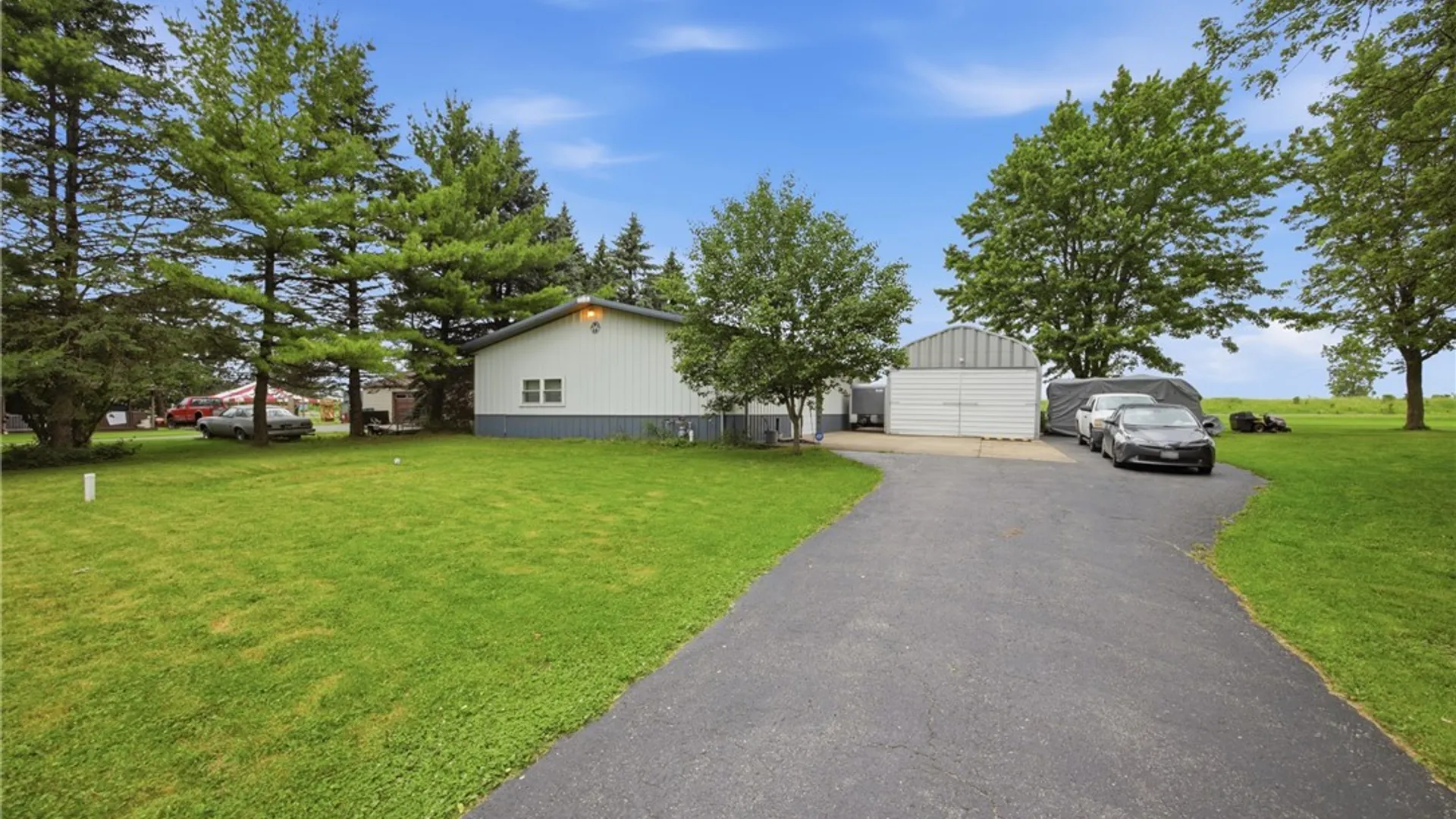 Property at 5596 Genesee Street, Lancaster, NY 14086 2