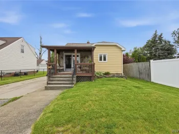 Property at 18 Stratford Place, Cheektowaga, NY 14225
