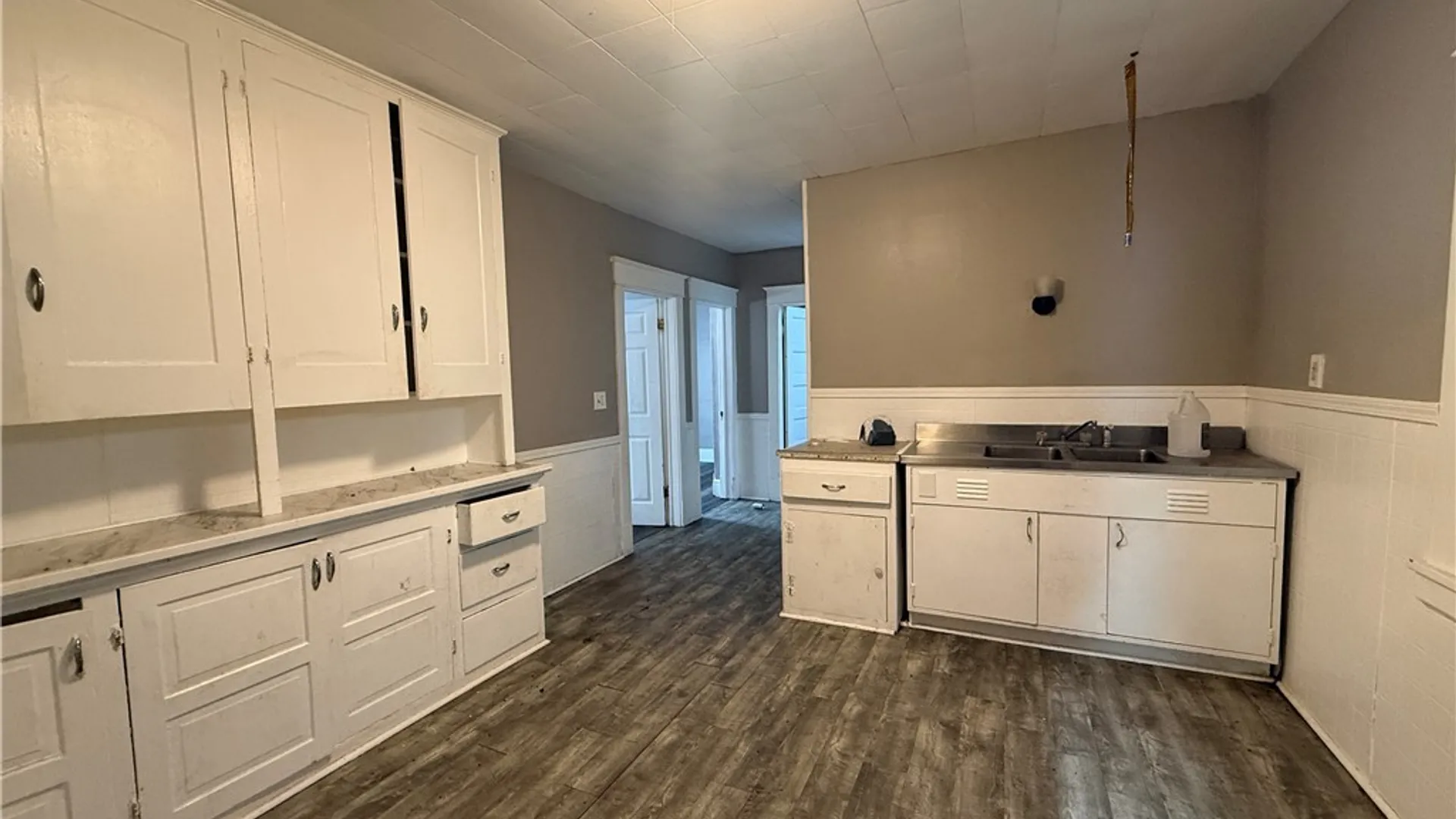 Property at 96 Dorris Avenue, Buffalo, NY 14215 14