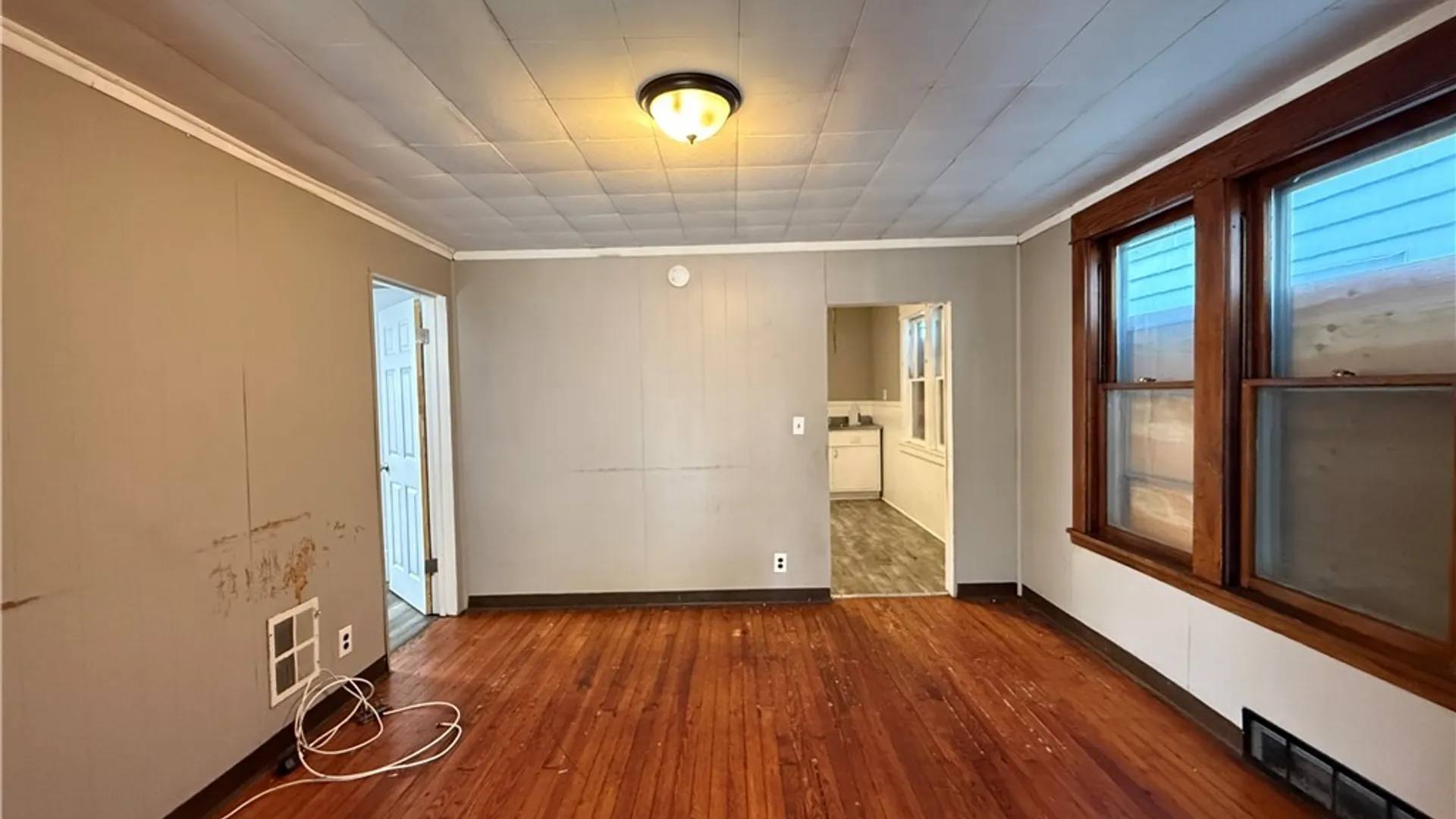 Property at 96 Dorris Avenue, Buffalo, NY 14215 4