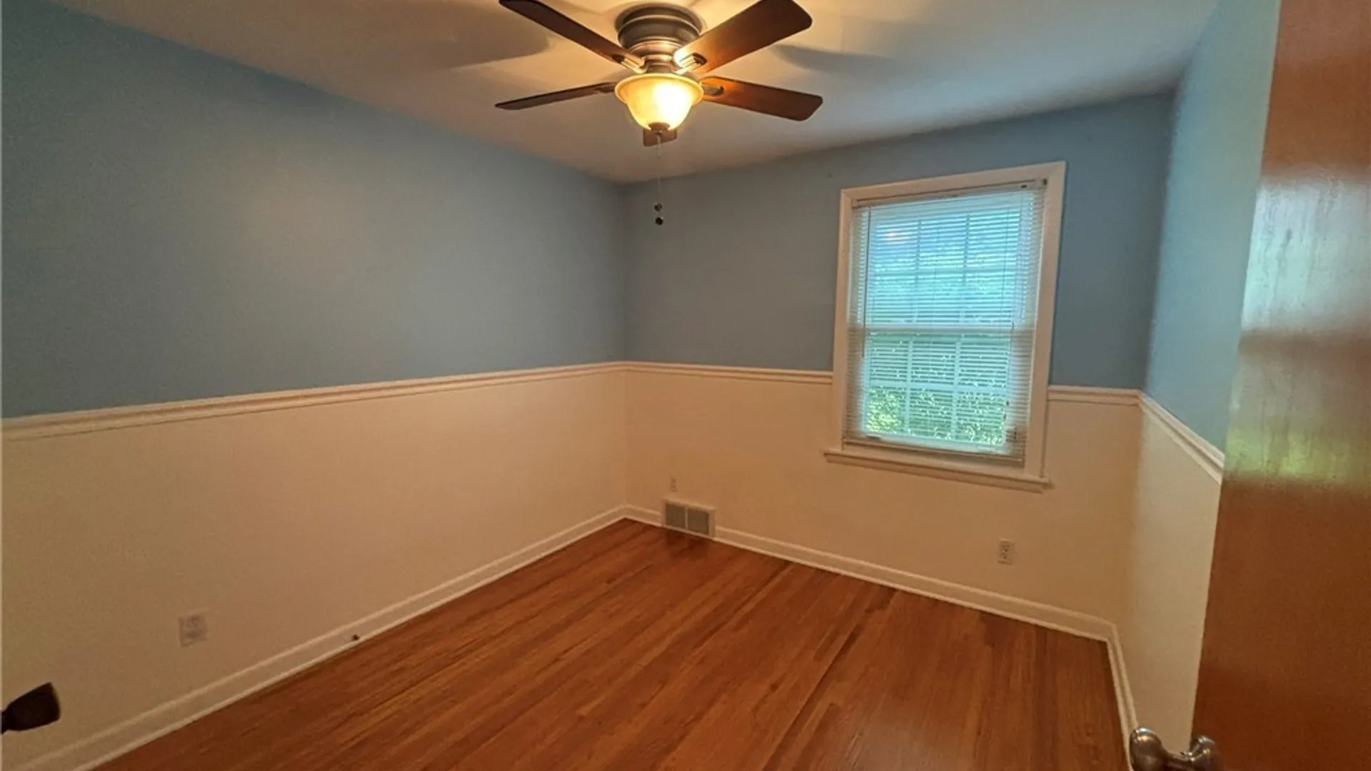 Property at 3777 Wolf Road, Hamburg, NY 14127 11