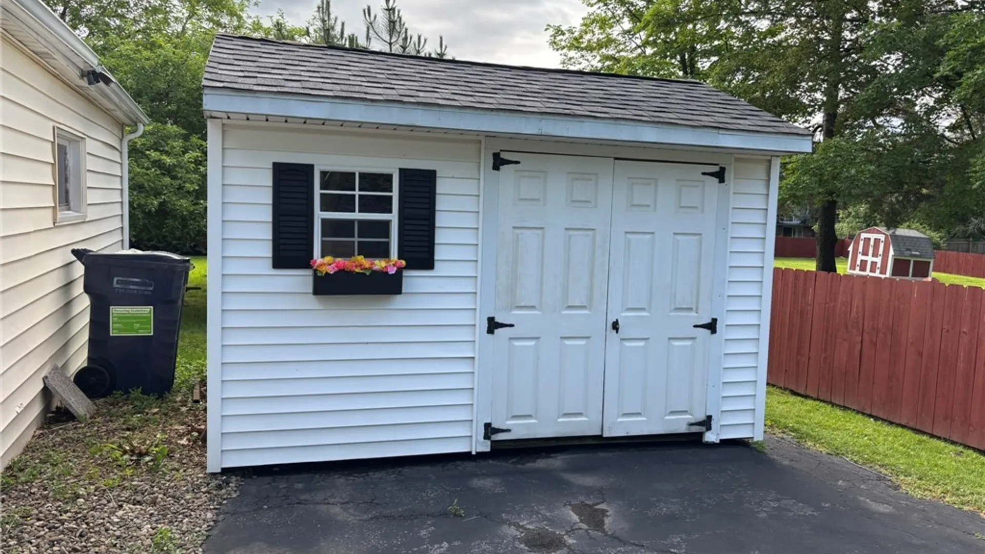 Property at 3777 Wolf Road, Hamburg, NY 14127 17