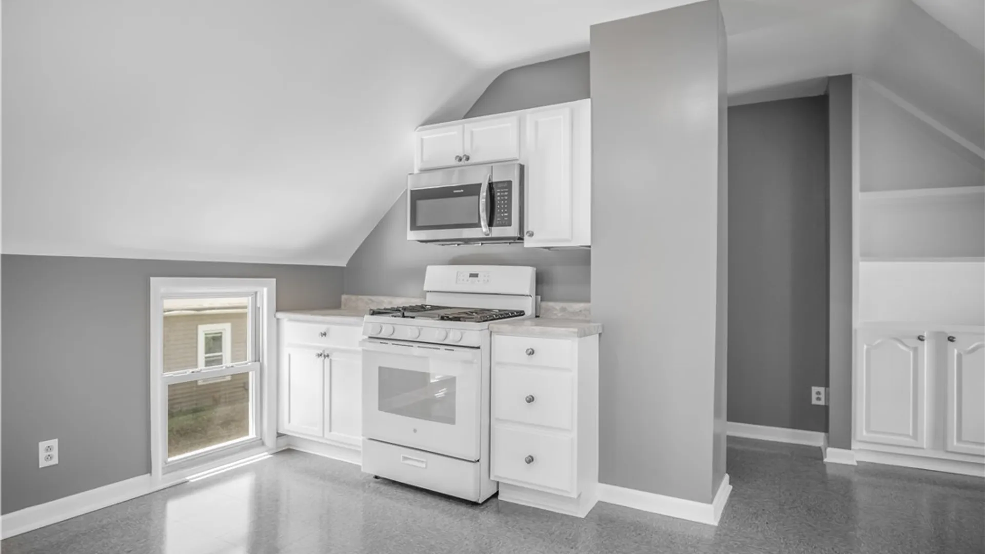 Property at 240 14th Street, Buffalo, NY 14213 27