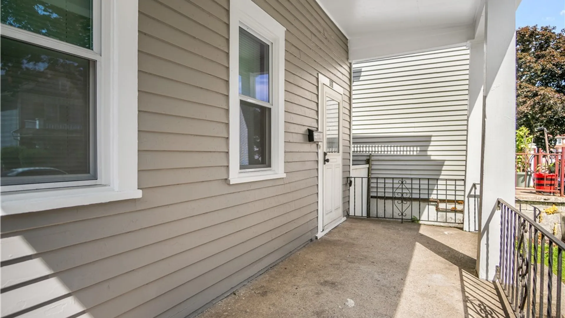 Property at 240 14th Street, Buffalo, NY 14213 3