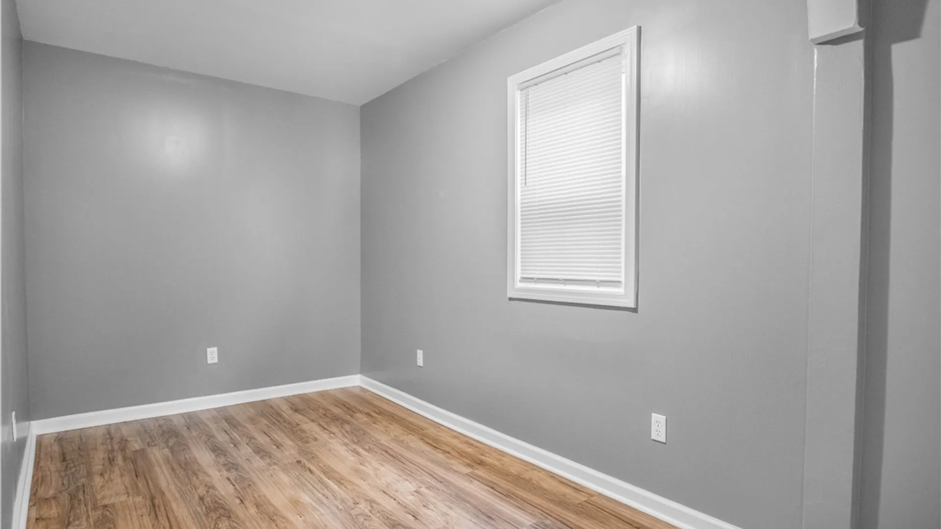 Property at 240 14th Street, Buffalo, NY 14213 9