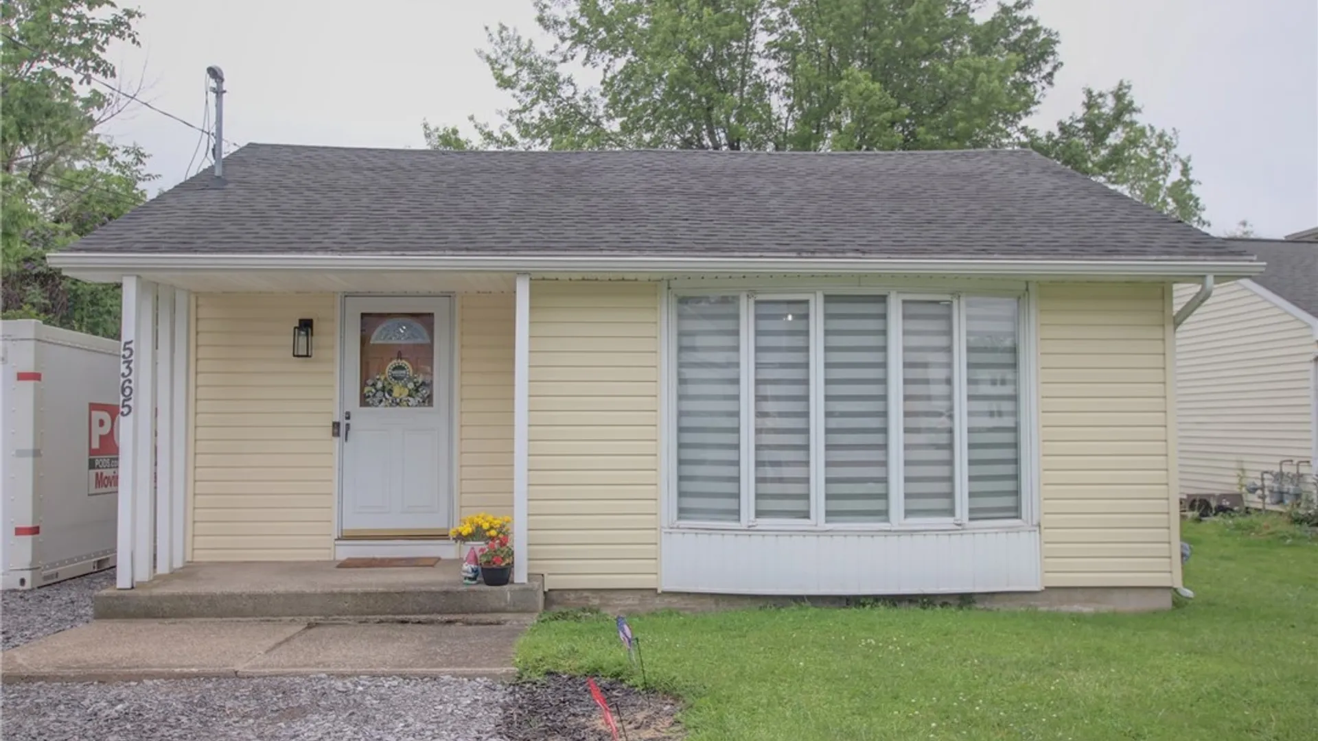 Property at 5365 Lake Avenue, Orchard Park, NY 14127 2
