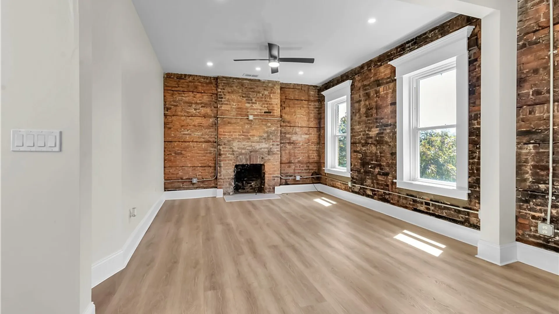 Property at 466 W Ferry, Buffalo, NY 14213 16