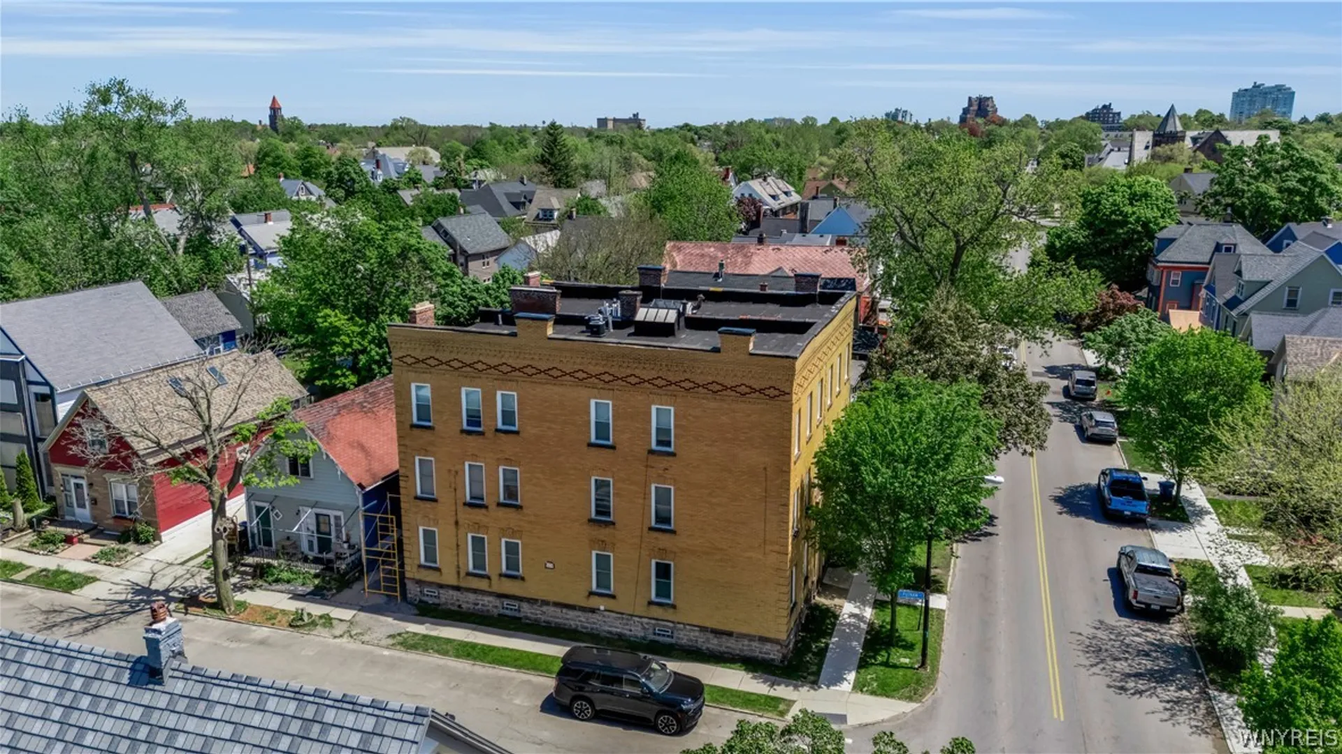 Property at 466 W Ferry, Buffalo, NY 14213 6