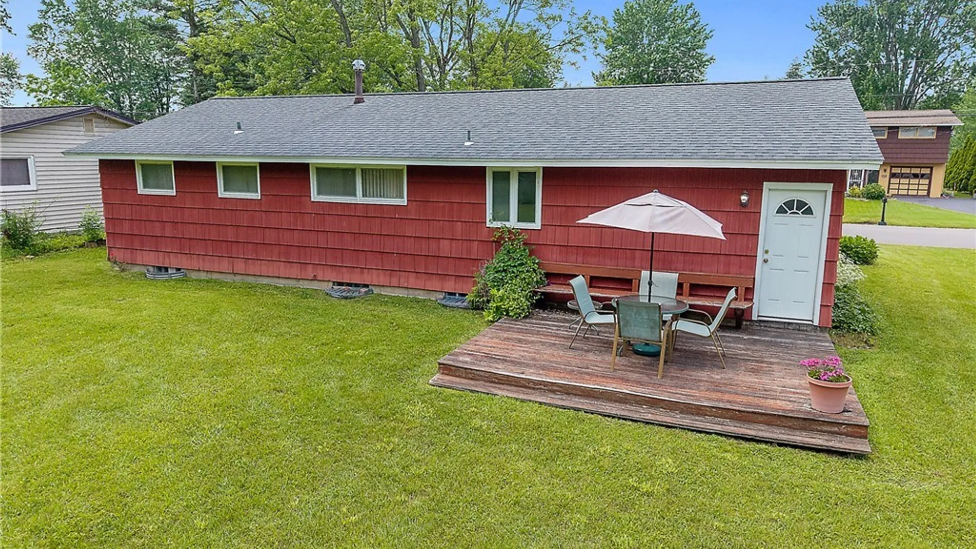 Property at 221 Greentree Drive, DeWitt, NY 13057 26