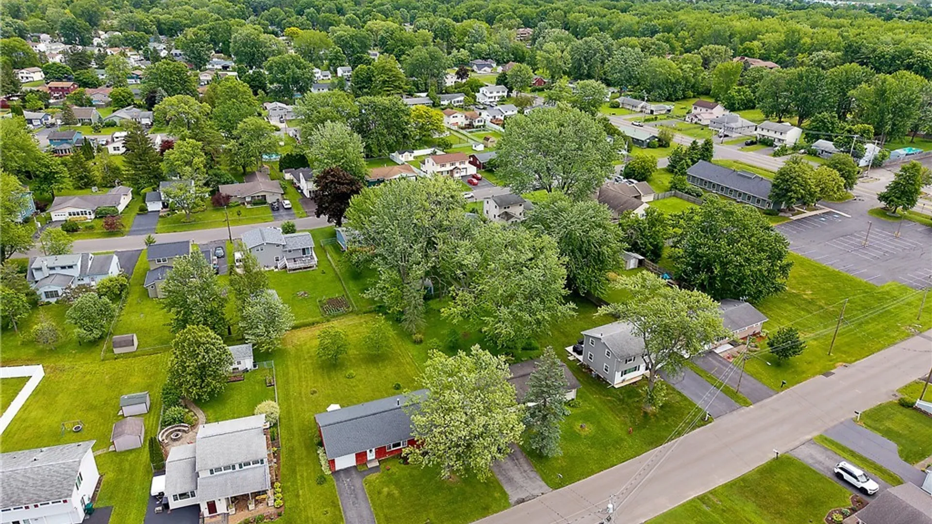 Property at 221 Greentree Drive, DeWitt, NY 13057 27