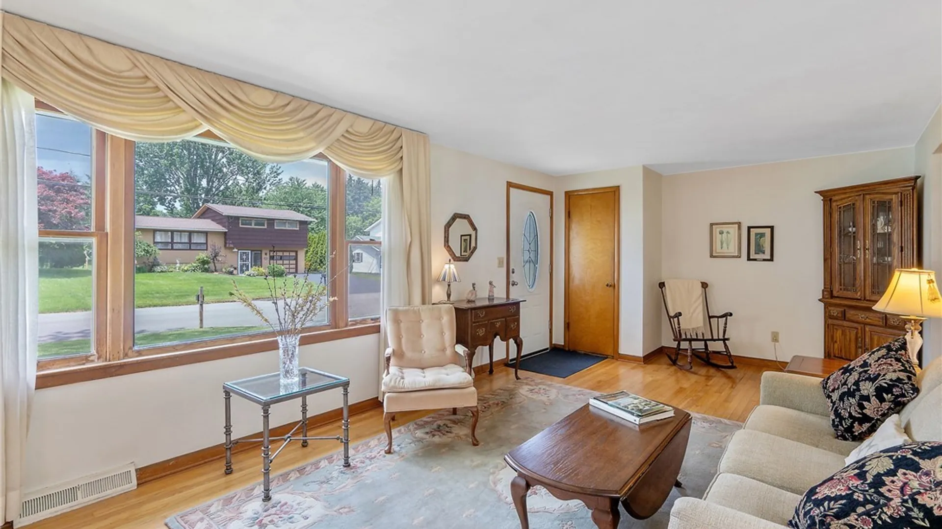 Property at 221 Greentree Drive, DeWitt, NY 13057 7