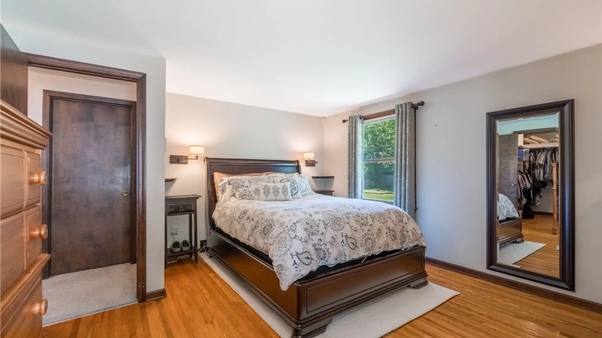Property at 29 Haymarket Square, Amherst, NY 14051 22