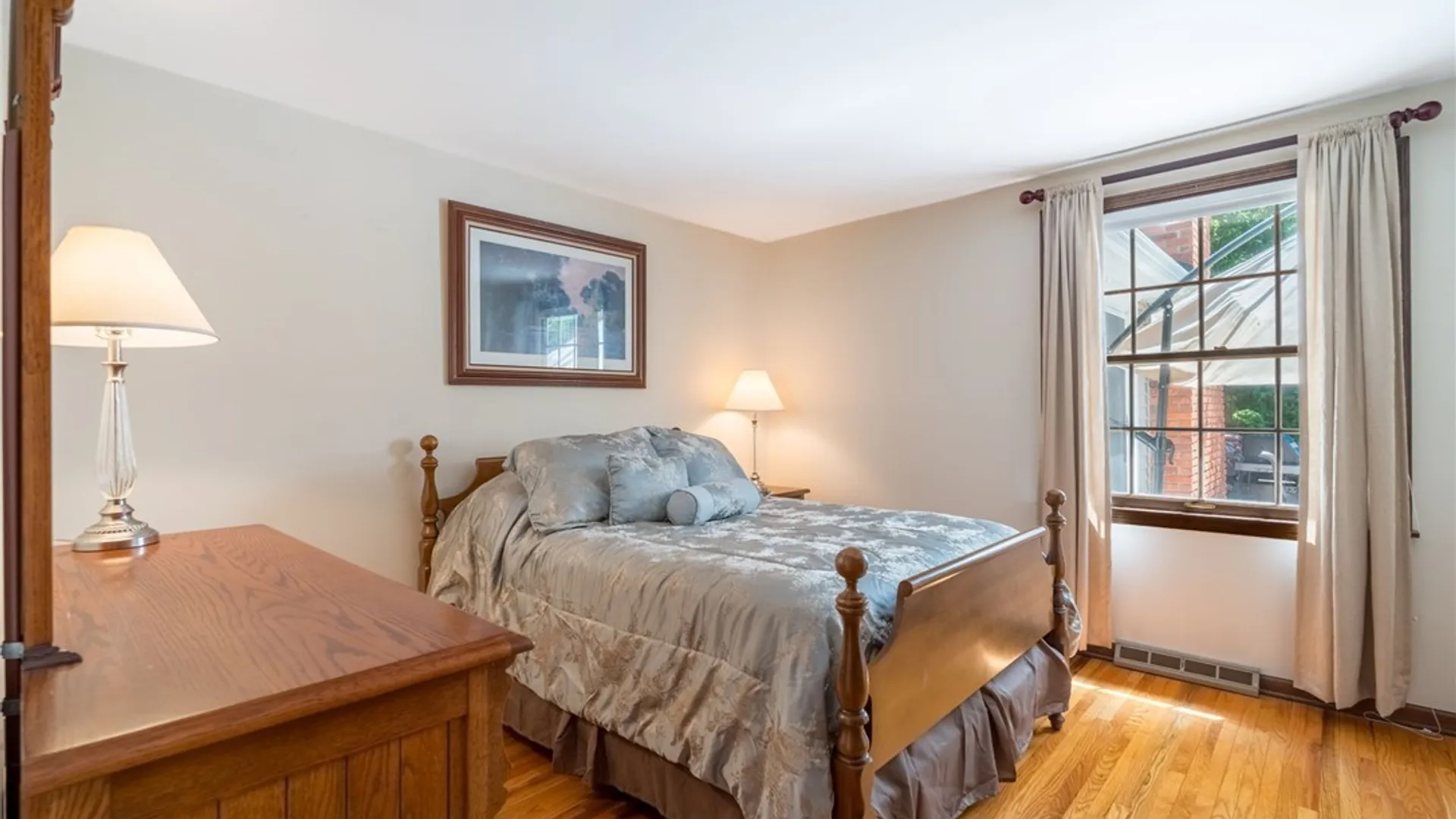 Property at 29 Haymarket Square, Amherst, NY 14051 30