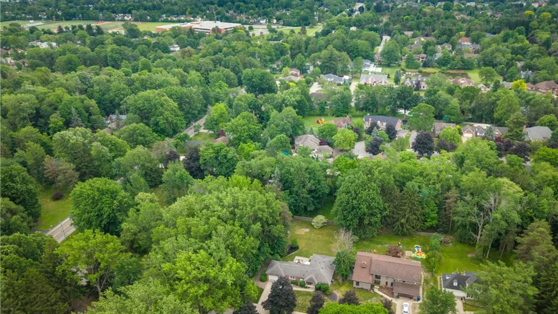 Property at 29 Haymarket Square, Amherst, NY 14051 47