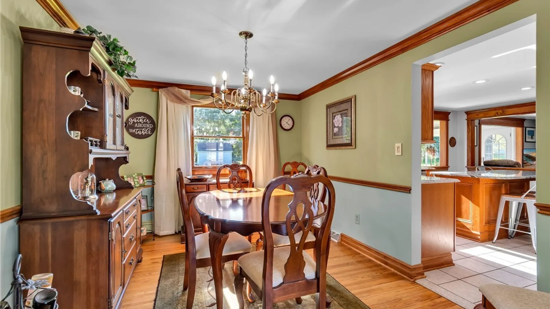 Property at 31 Carmelite Drive, West Seneca, NY 14224 10
