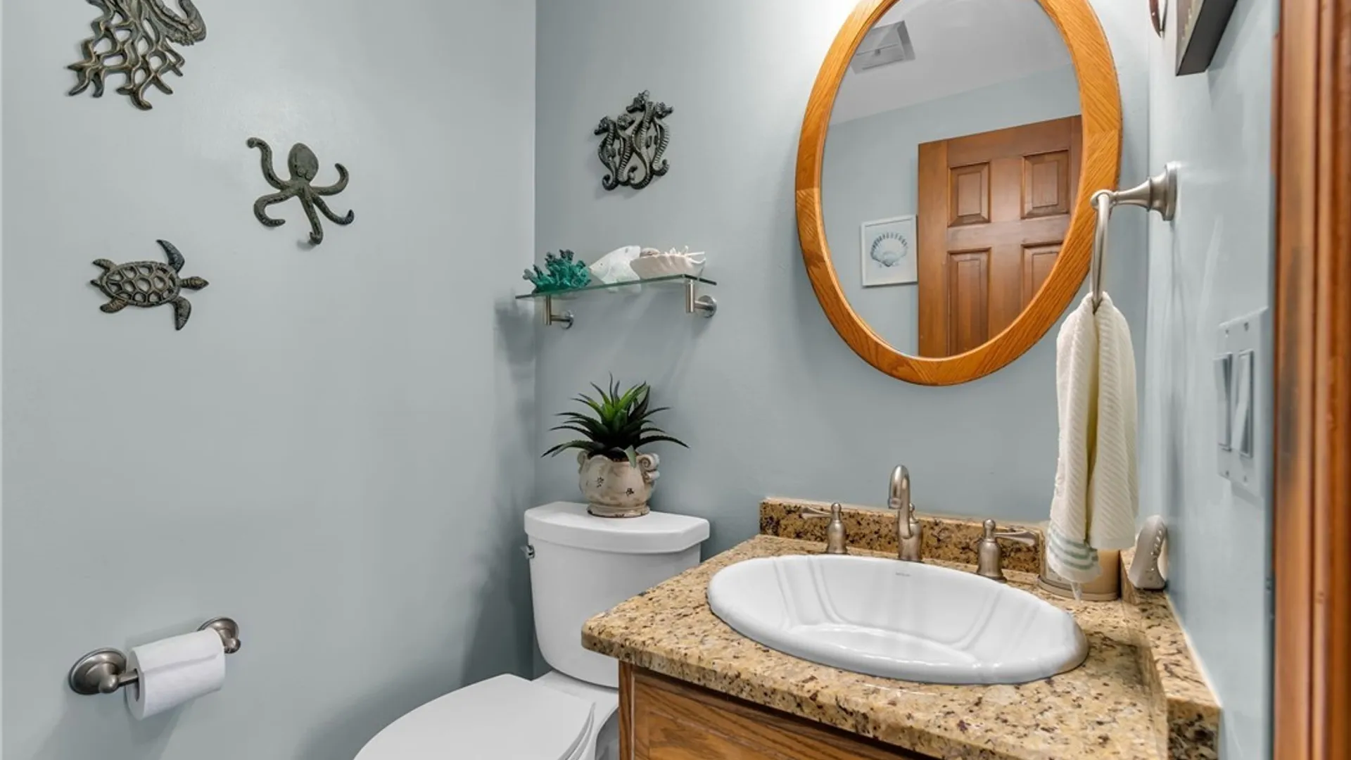 Property at 31 Carmelite Drive, West Seneca, NY 14224 24