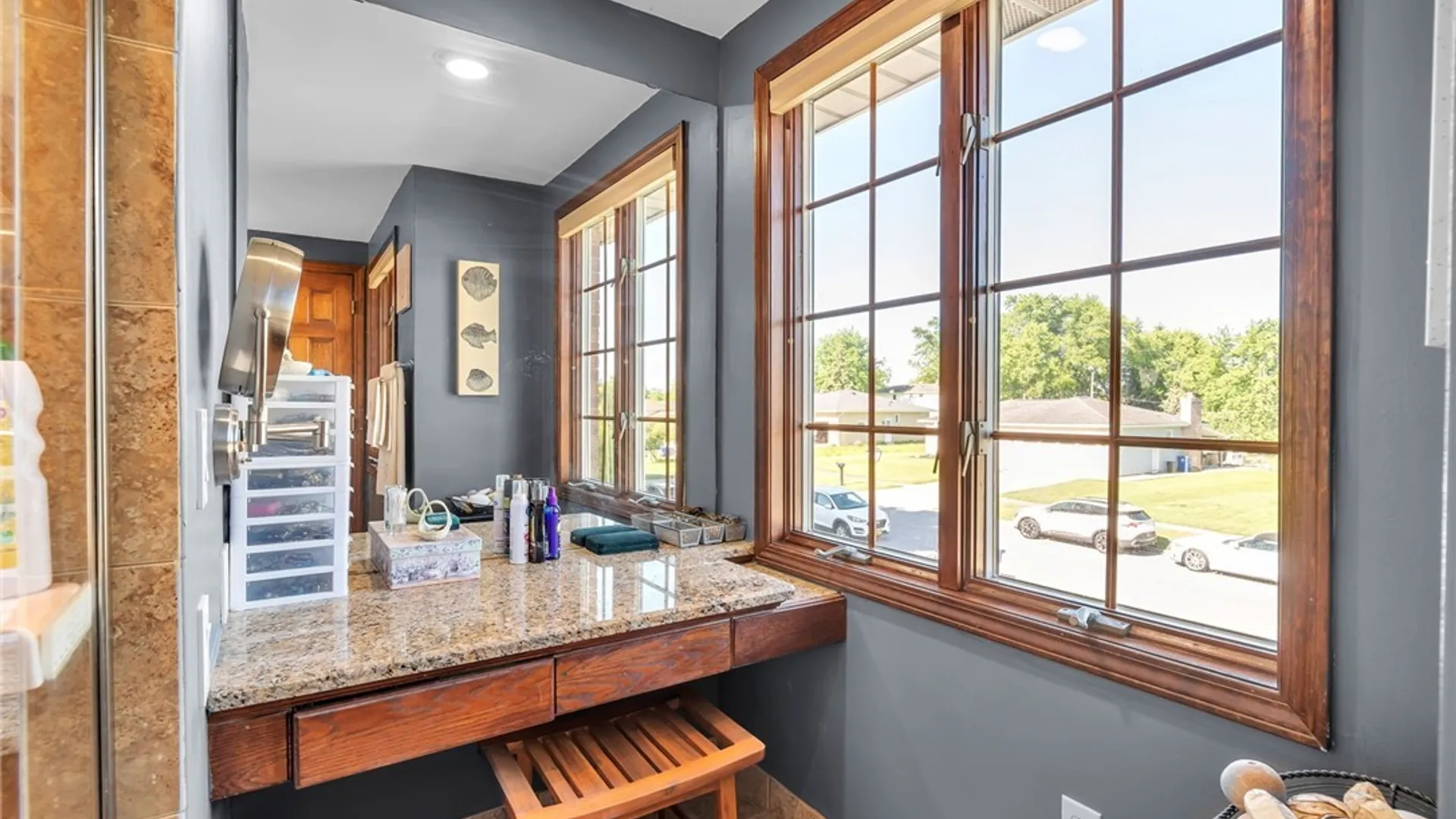 Property at 31 Carmelite Drive, West Seneca, NY 14224 30