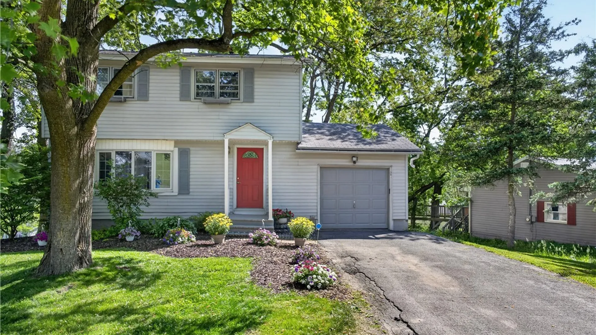 Property at 108 Richards Road, Camillus, NY 13031 2