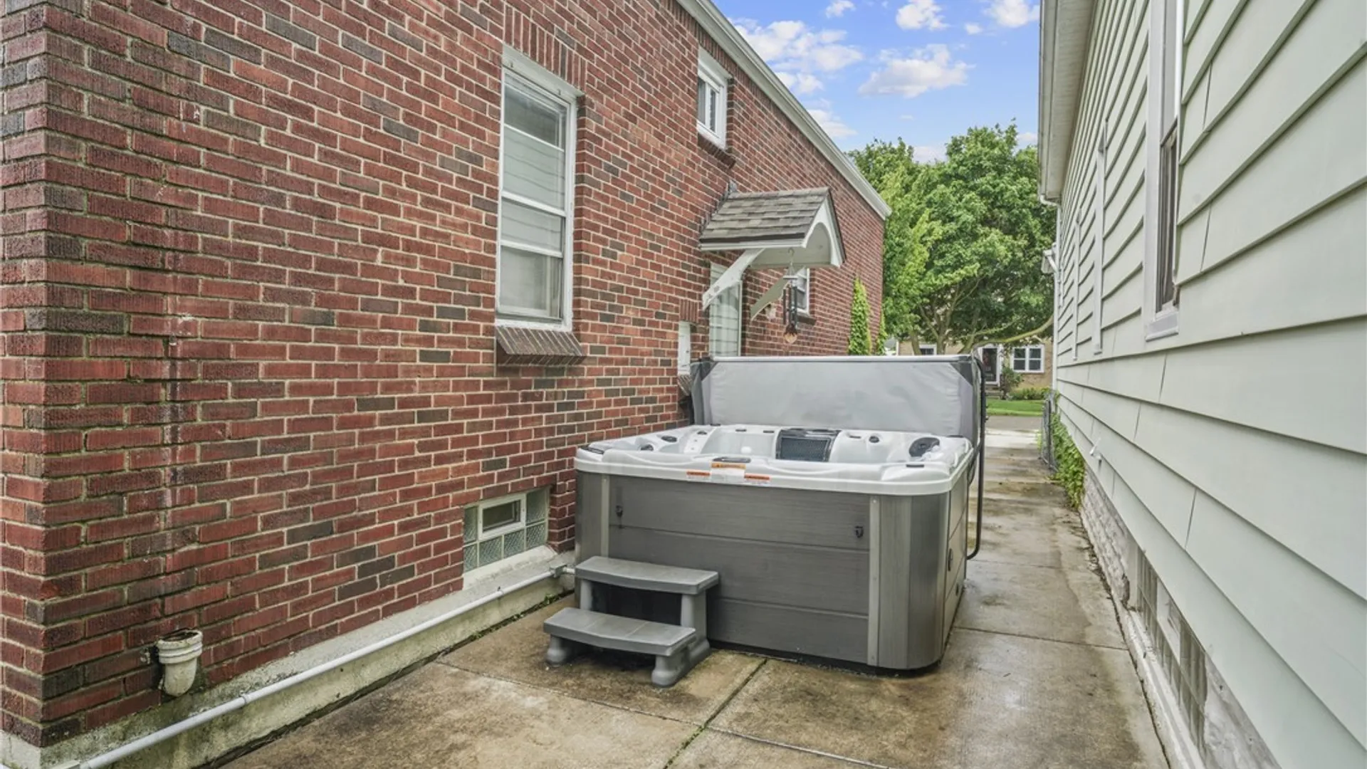 Property at 106 Pierce Street, Buffalo, NY 14206 26