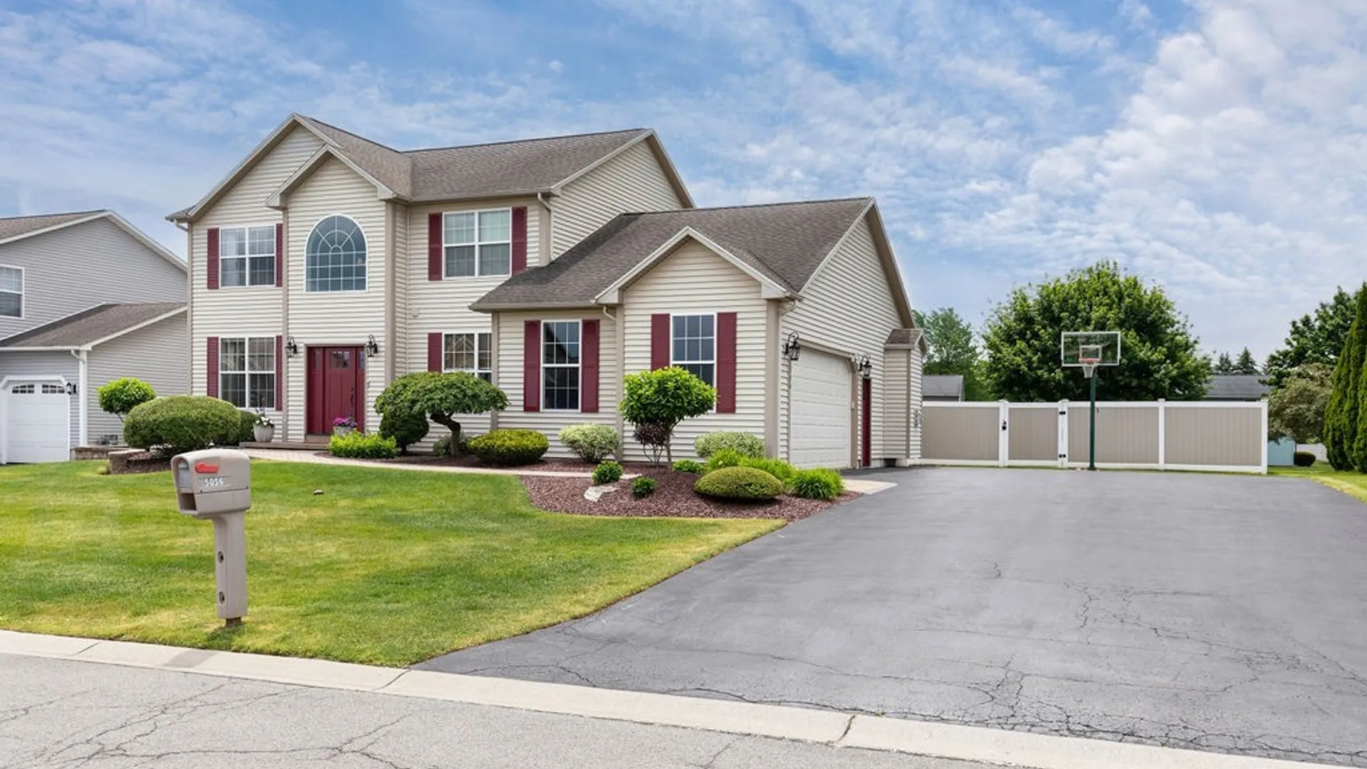 Property at 5056 Constitution Lane, Salina, NY 13088 3