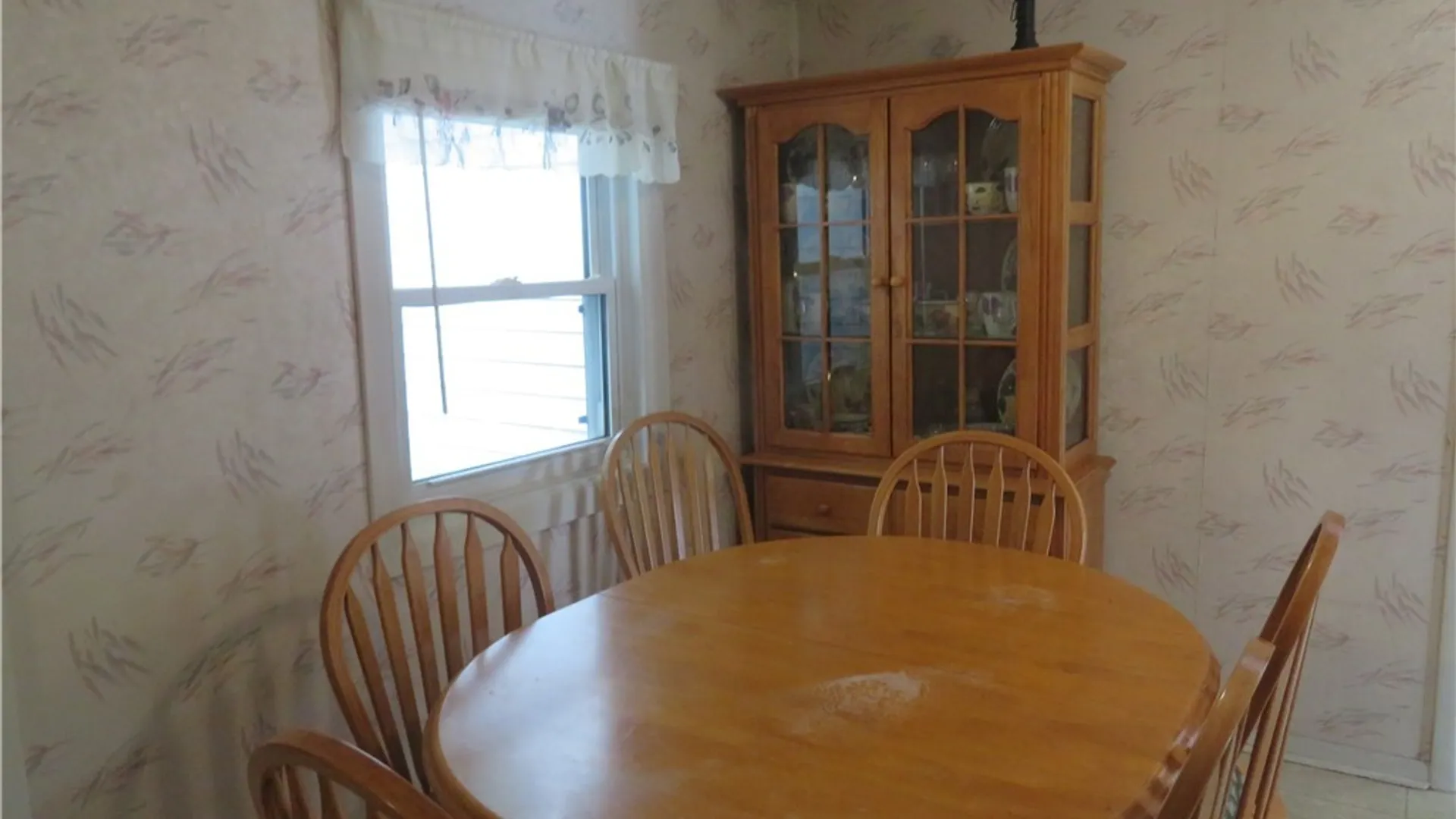 Property at 8 Pinecrest Road, New Hartford, NY 13413 11
