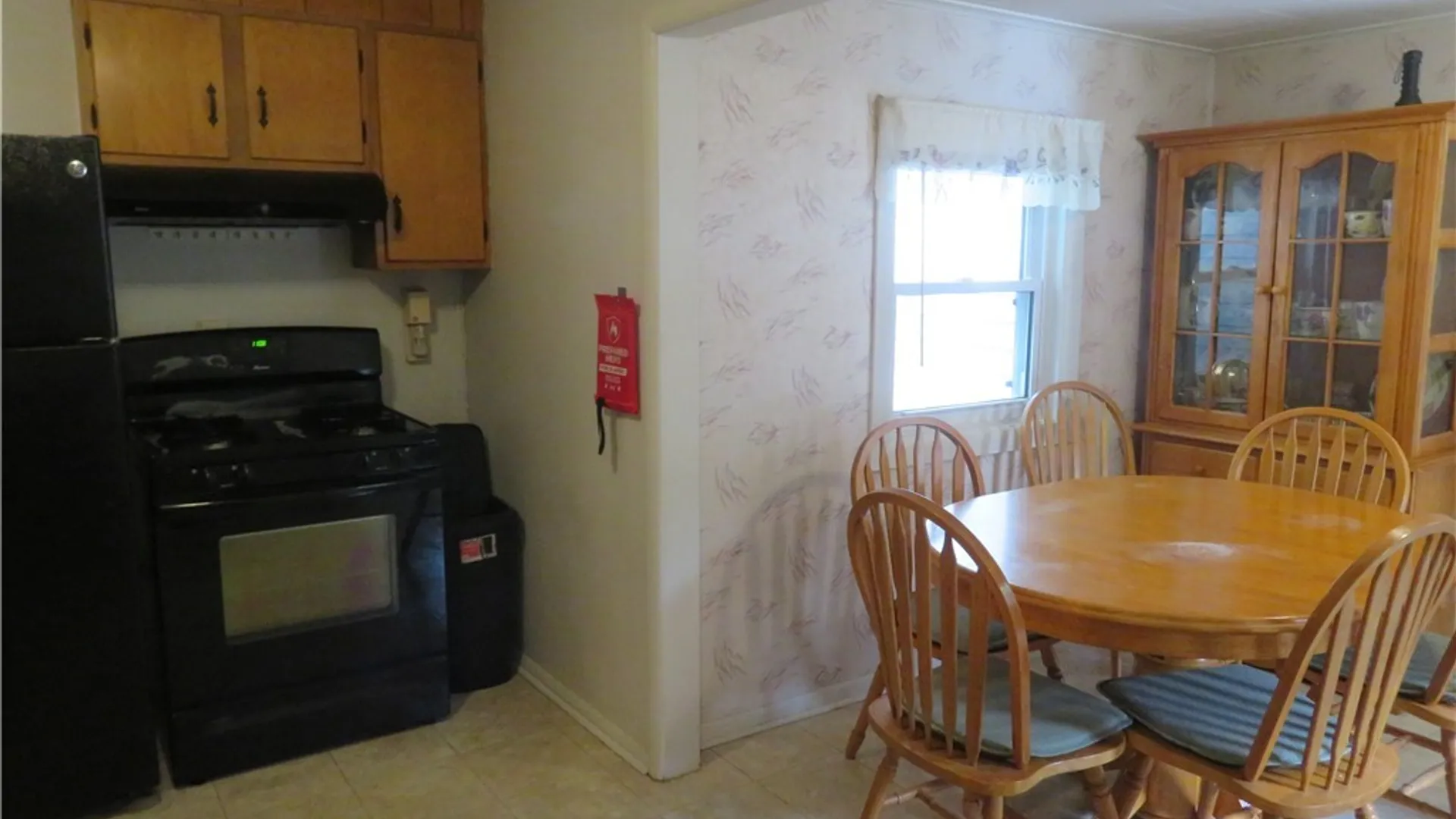 Property at 8 Pinecrest Road, New Hartford, NY 13413 9