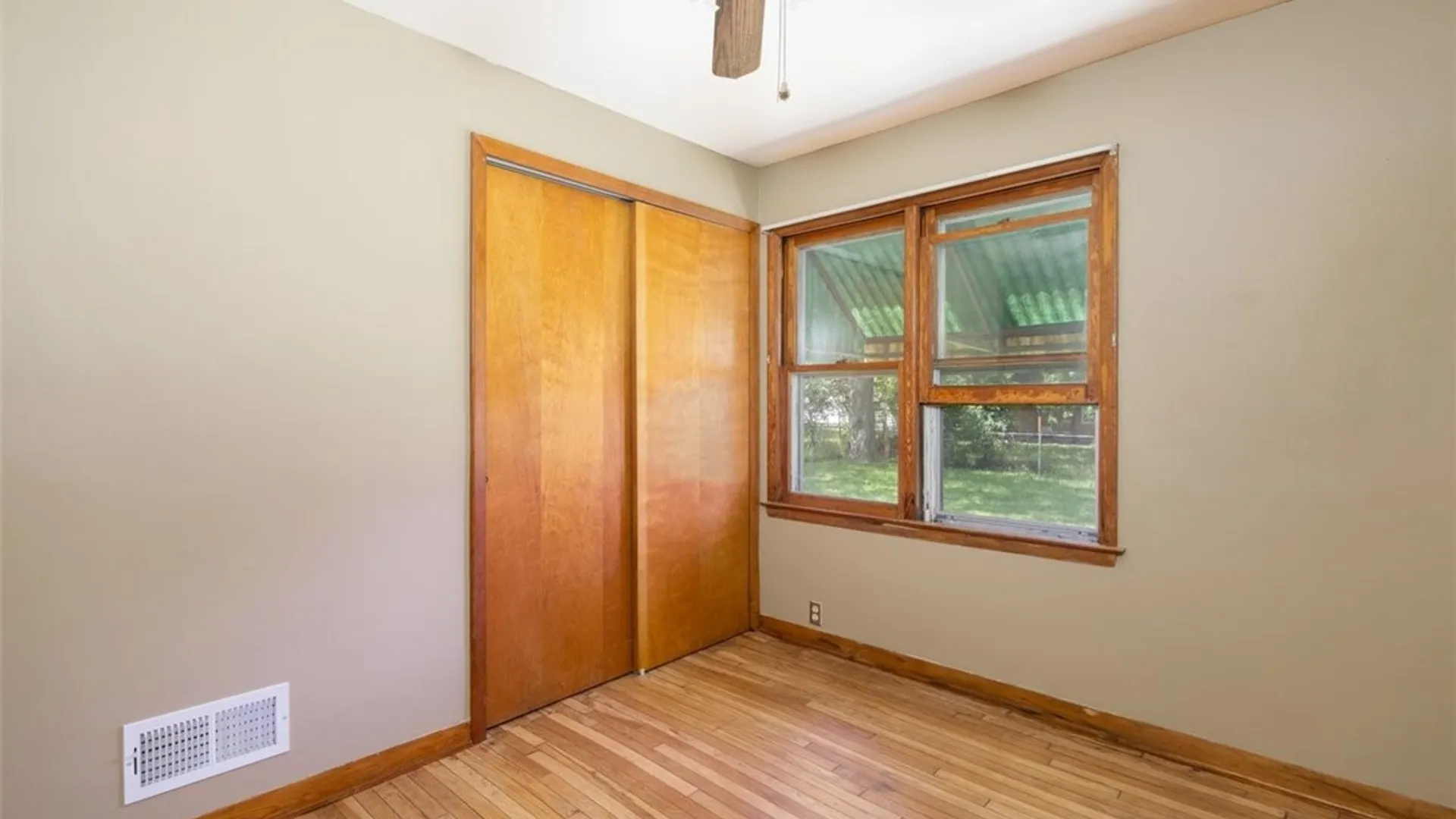 Property at 248 Millhurst Road, Lackawanna, NY 14218 13
