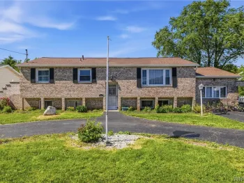 Property at 7416 Greenview Road, Niagara, NY 14304