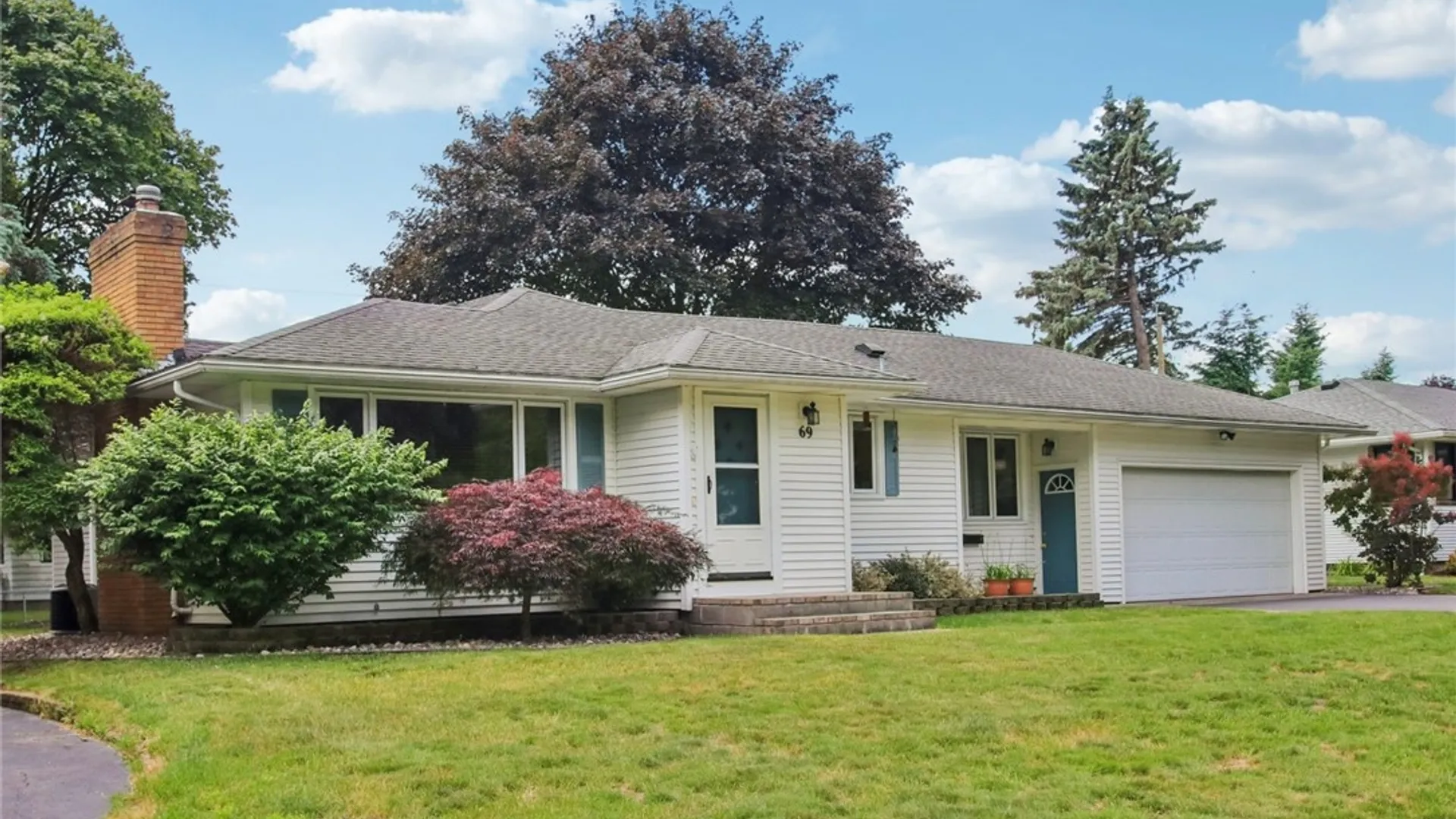 Property at 69 Plaza Drive, Irondequoit, NY 14617 2