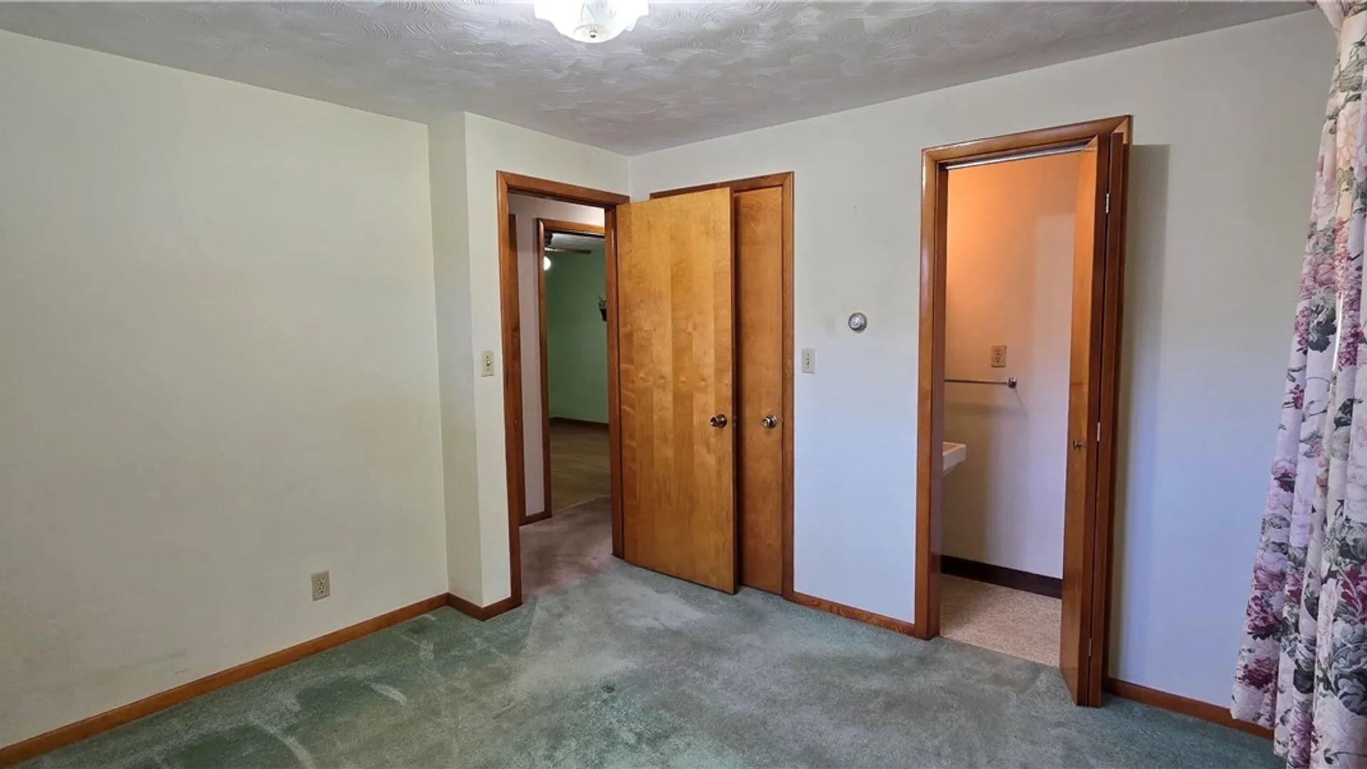 Property at 343 Summit Boulevard, North Tonawanda, NY 14120 13