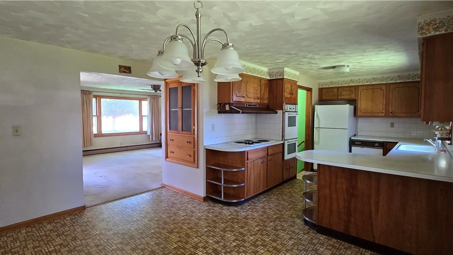 Property at 343 Summit Boulevard, North Tonawanda, NY 14120 7
