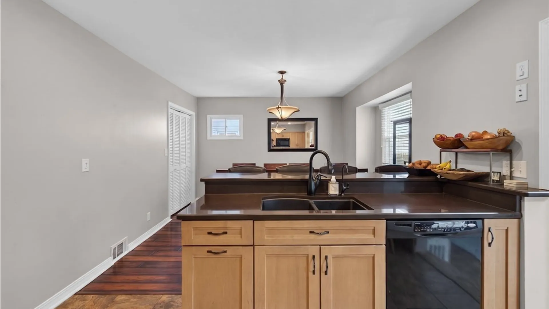 Property at 785 Crescent Avenue, Buffalo, NY 14216 16