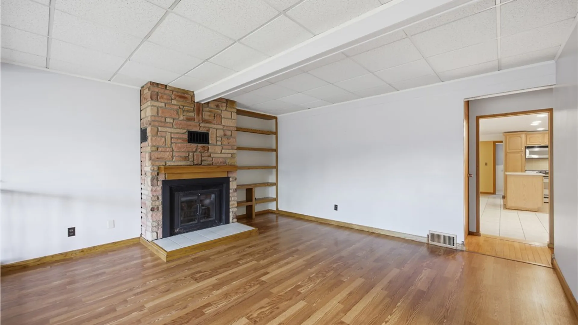 Property at 2535 River Road, Wheatfield, NY 14304 10