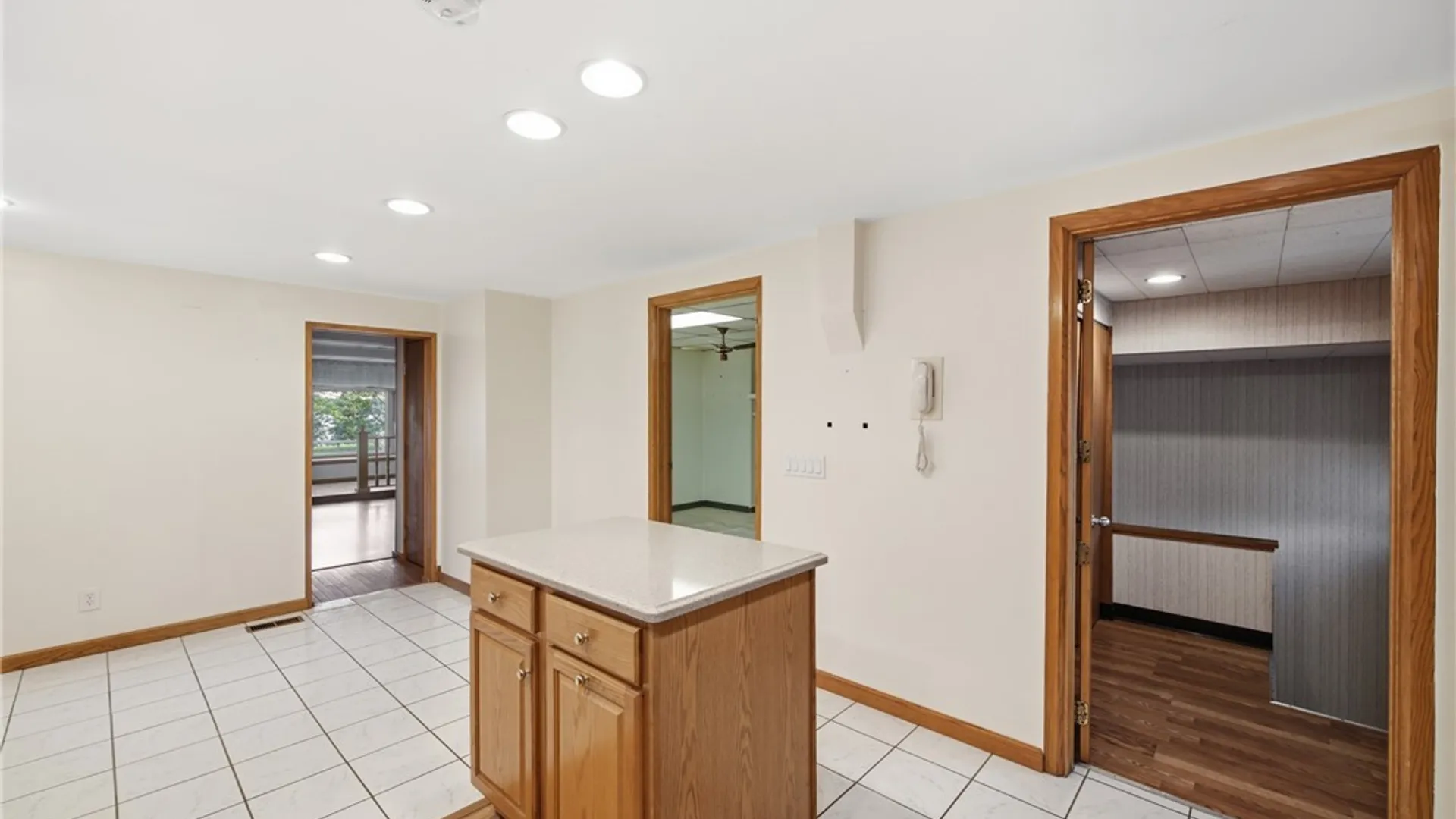 Property at 2535 River Road, Wheatfield, NY 14304 13