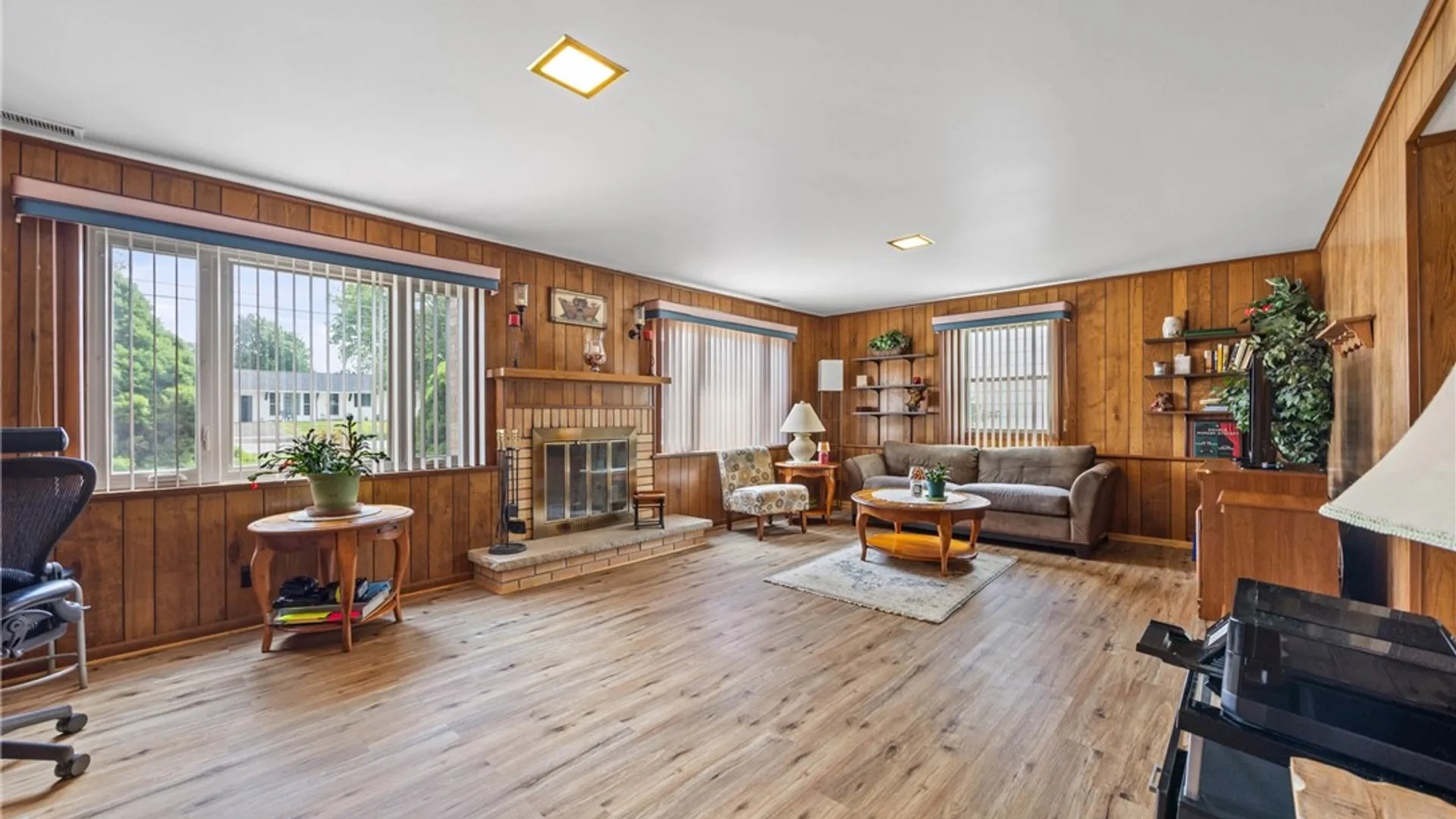 Property at 744 English Road, Greece, NY 14616 16