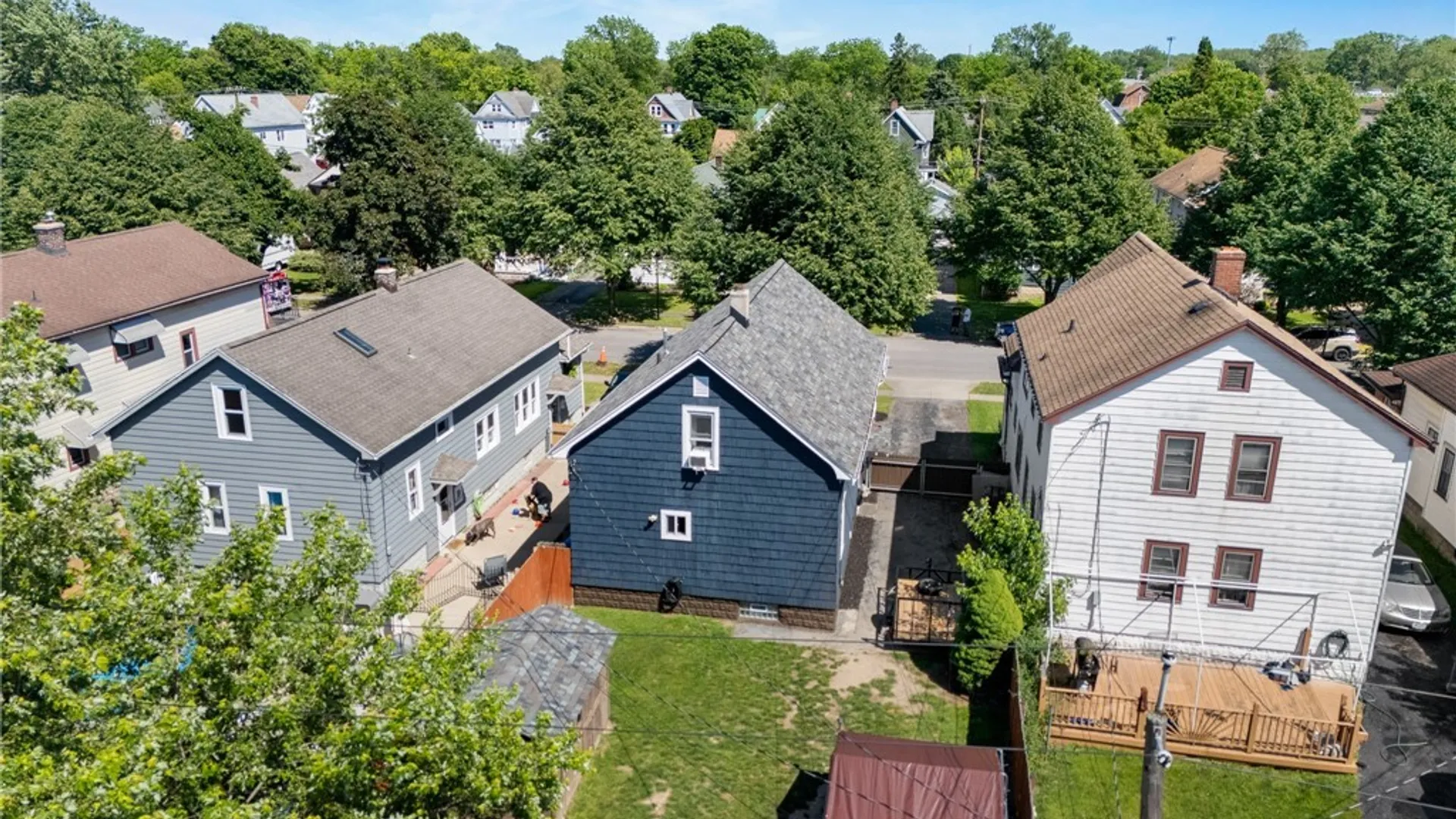 Property at 30 Kirkwood Drive, West Seneca, NY 14224 6