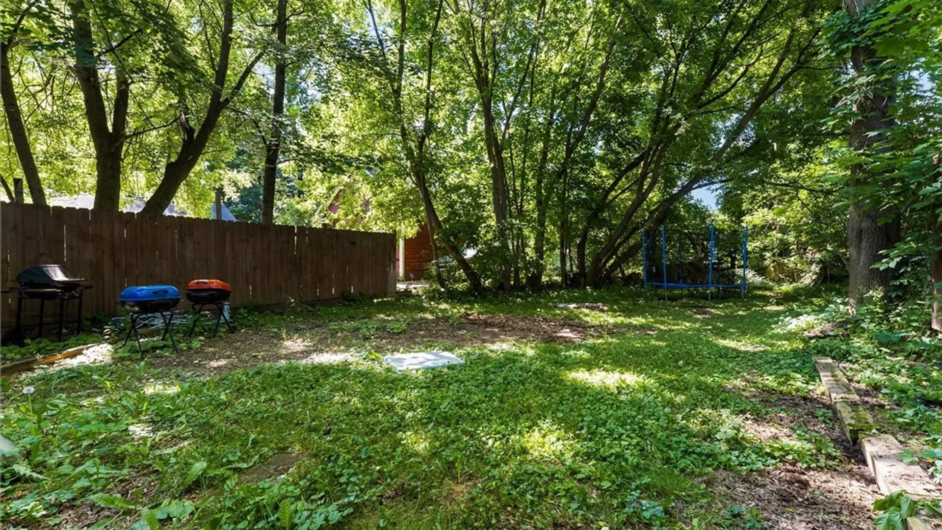 Property at 122 Cortland Place, Syracuse, NY 13207 20