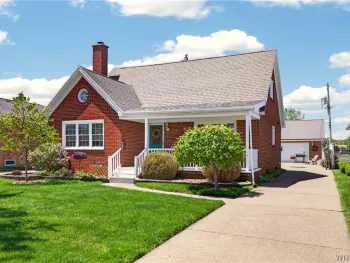 Property at 287 S Shore Blvd, Lackawanna, NY 14218