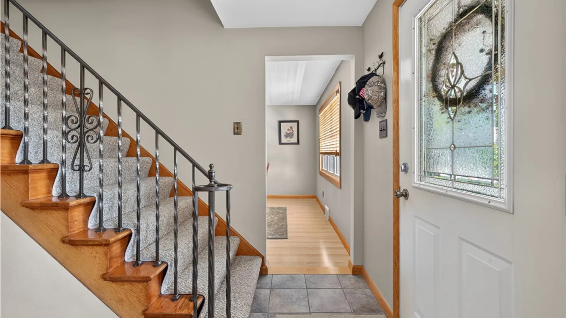 Property at 287 S Shore Blvd, Lackawanna, NY 14218 3