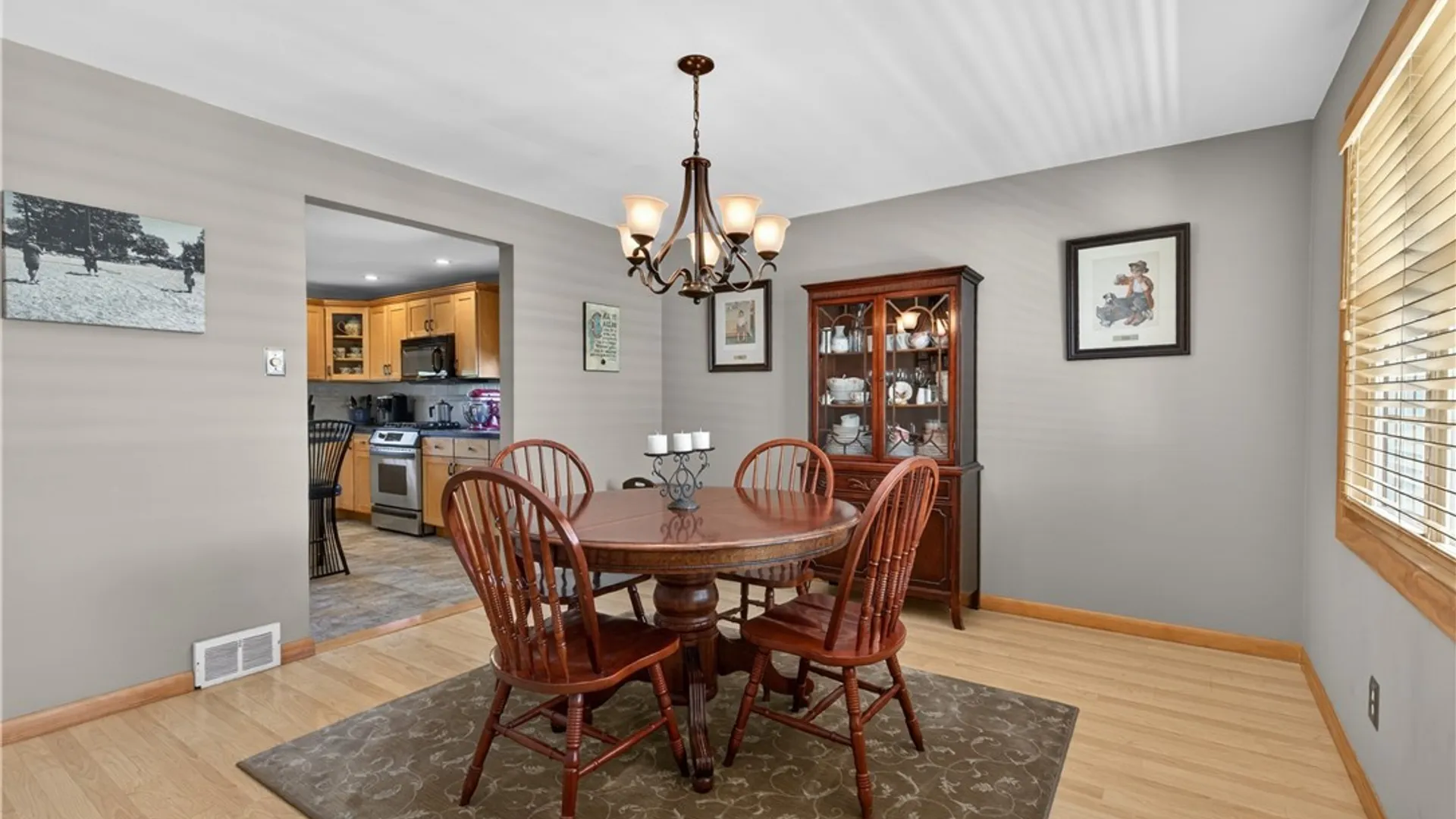 Property at 287 S Shore Blvd, Lackawanna, NY 14218 4
