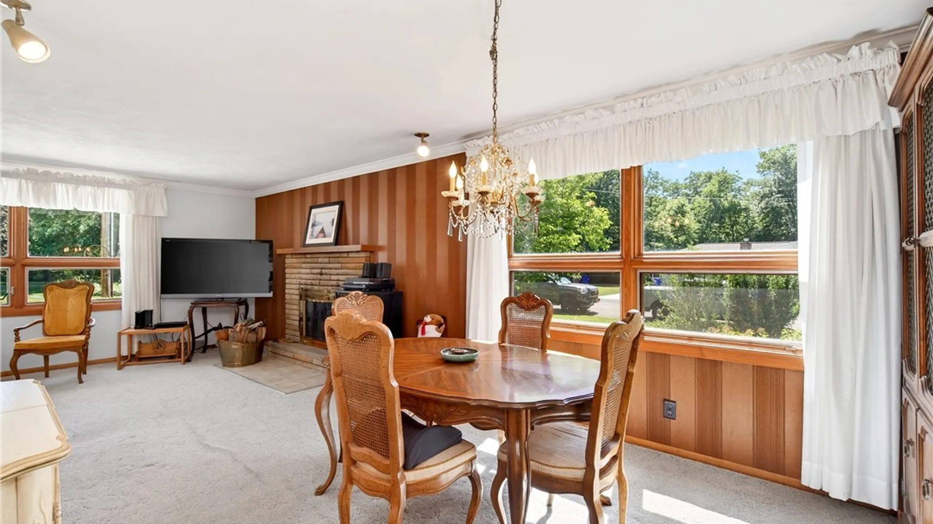 Property at 3922 N Hampton Brook Drive, Hamburg, NY 14075 9