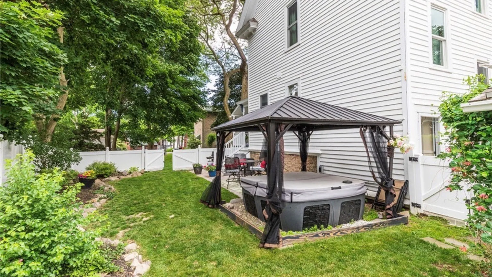 Property at 4808 Lewiston Road, Niagara Falls, NY 14305 41
