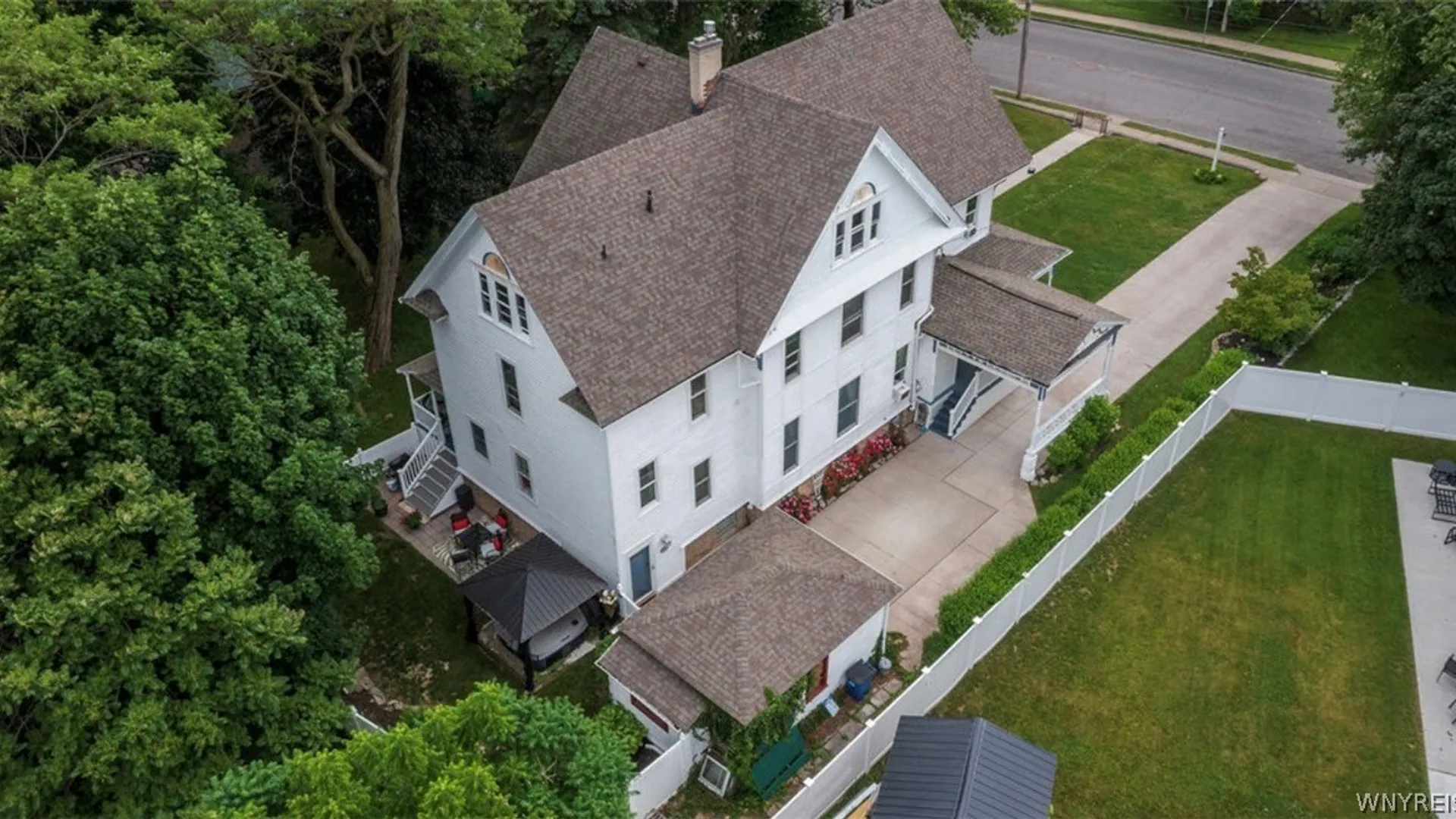 Property at 4808 Lewiston Road, Niagara Falls, NY 14305 42