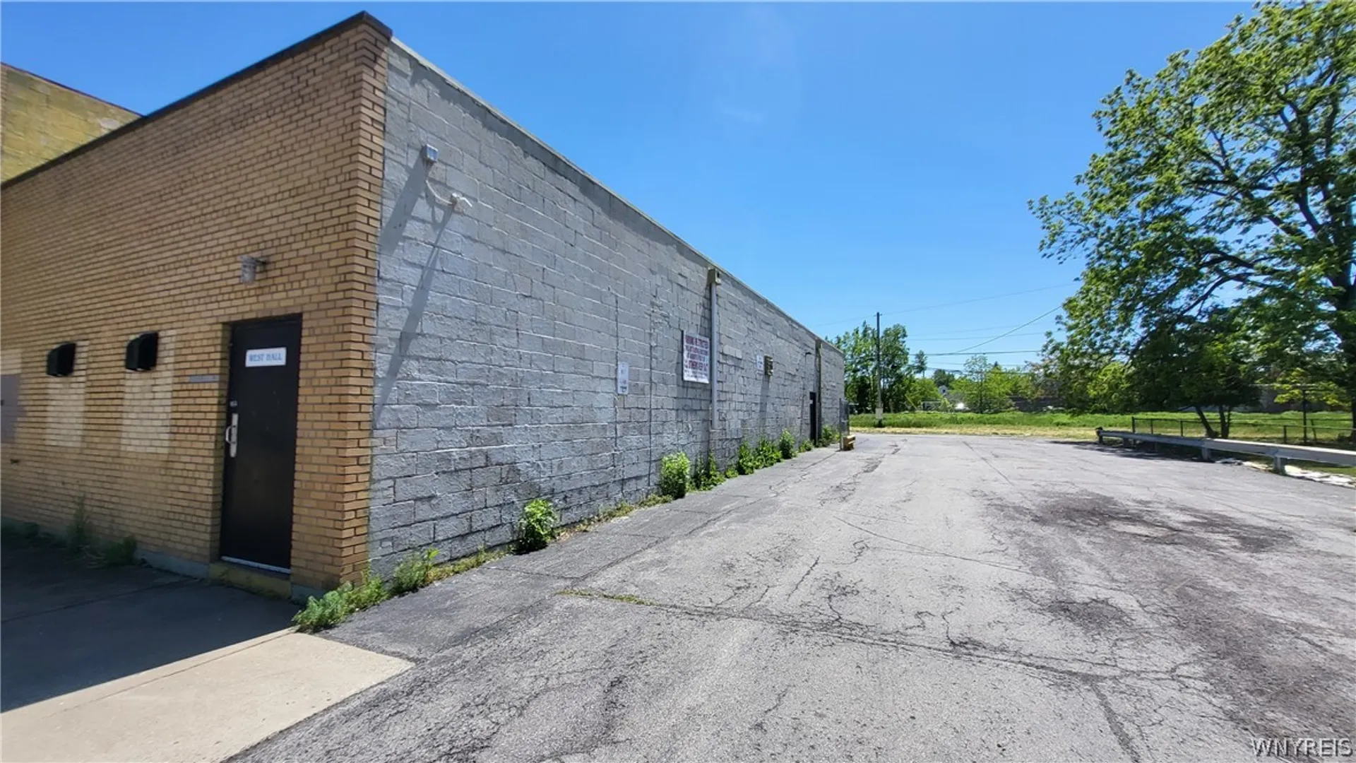 Property at 25 Review Place, Buffalo, NY 14207 4