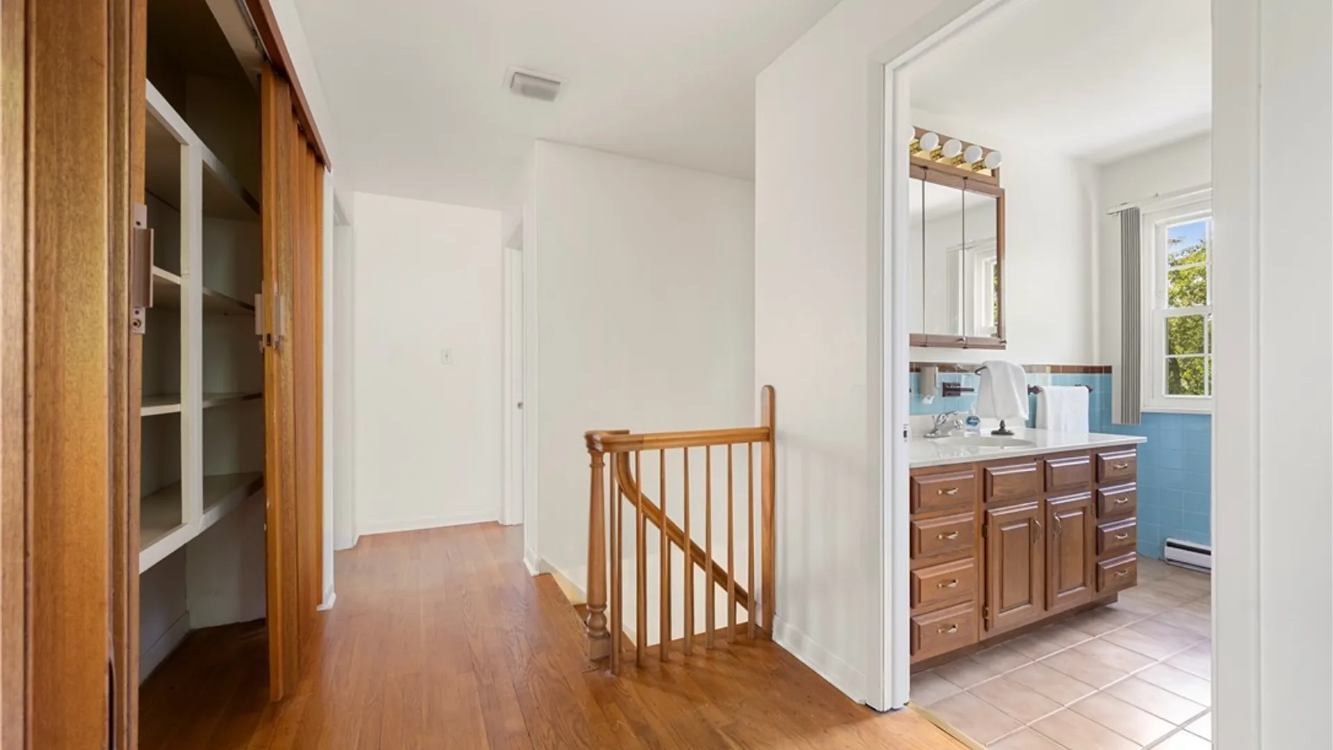 Property at 6 Lloyds Lane, New Hartford, NY 13413 33