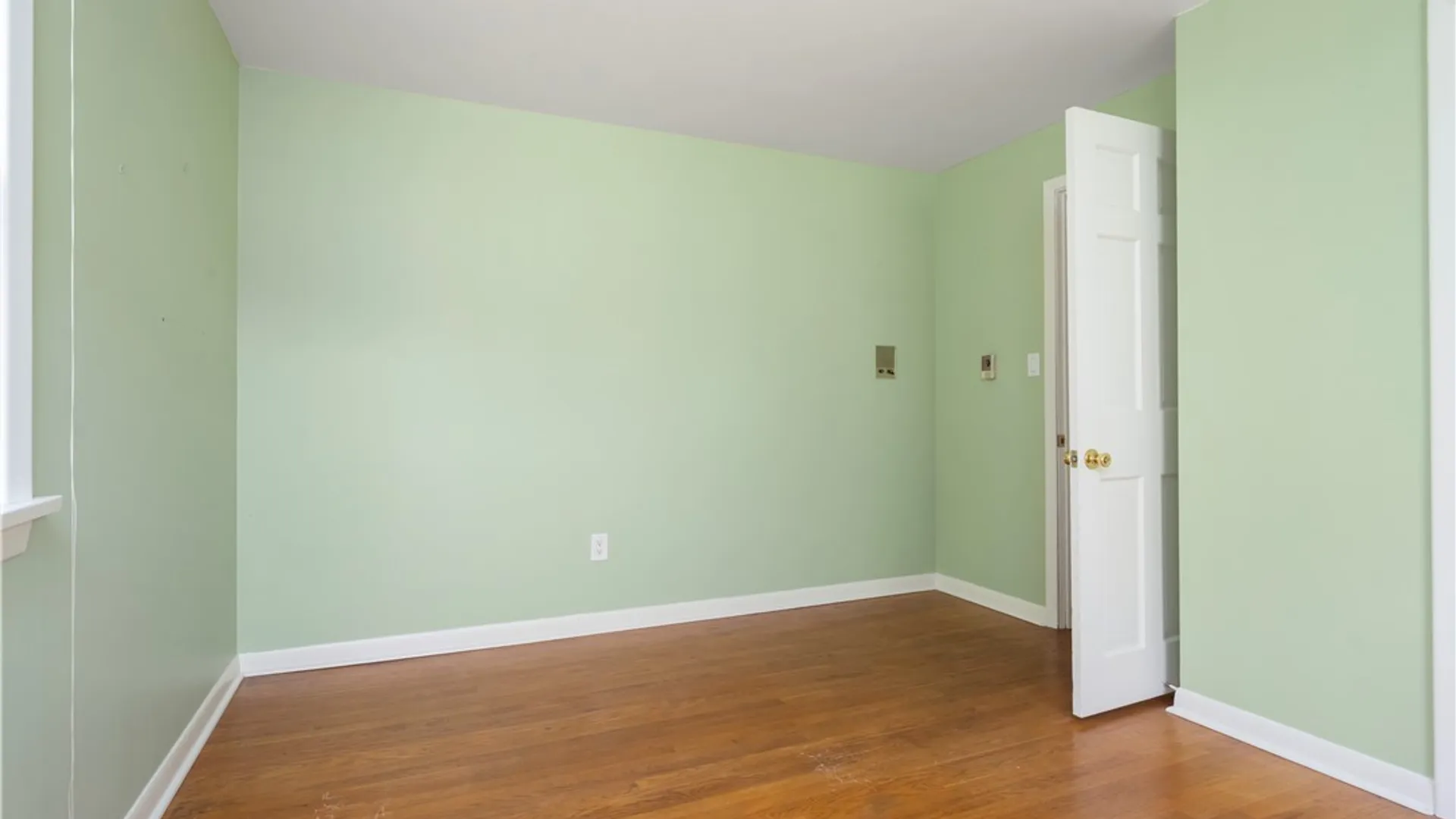 Property at 6 Lloyds Lane, New Hartford, NY 13413 34